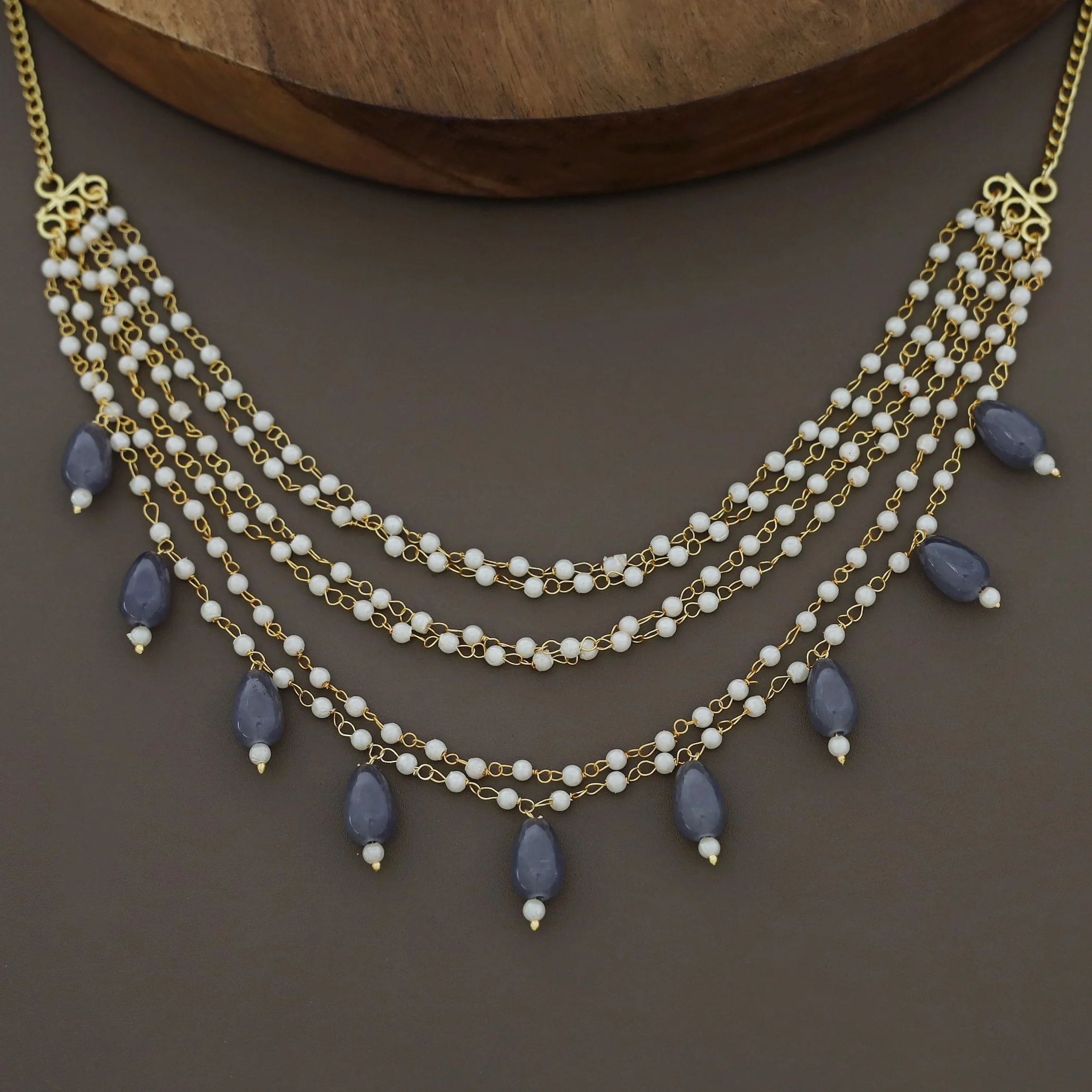 Carly Pearl 6 Layer Glossy Beads Short Neckpiece - Image 4