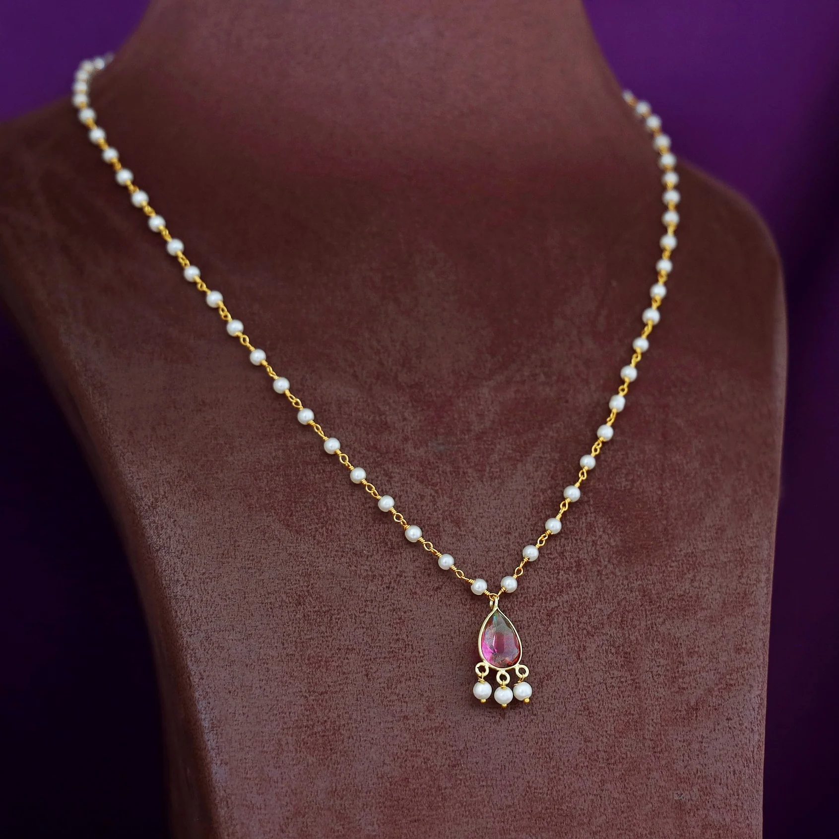 Carly Pearl Drop Glossy Neckpiece - Image 15
