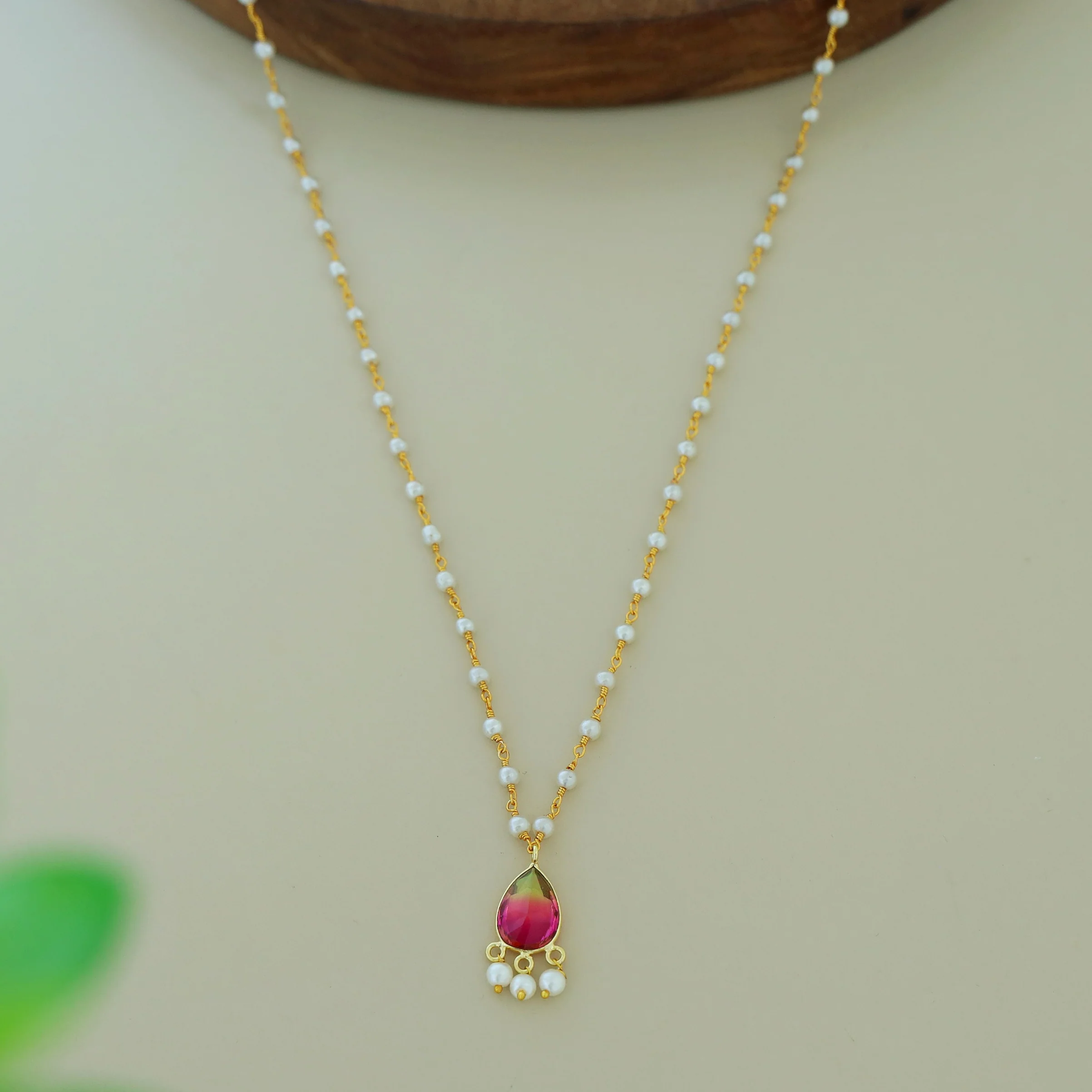 Carly Pearl Drop Glossy Neckpiece - Image 16