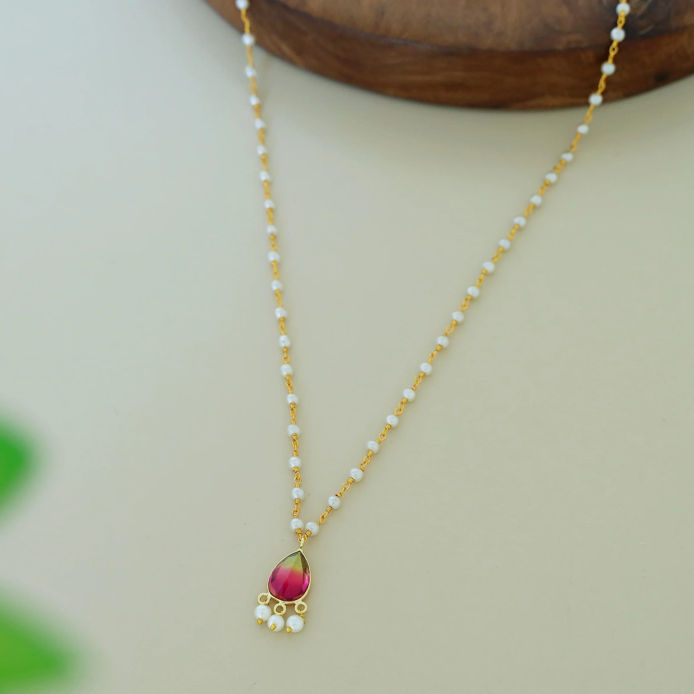 Carly Pearl Drop Glossy Neckpiece - Image 17