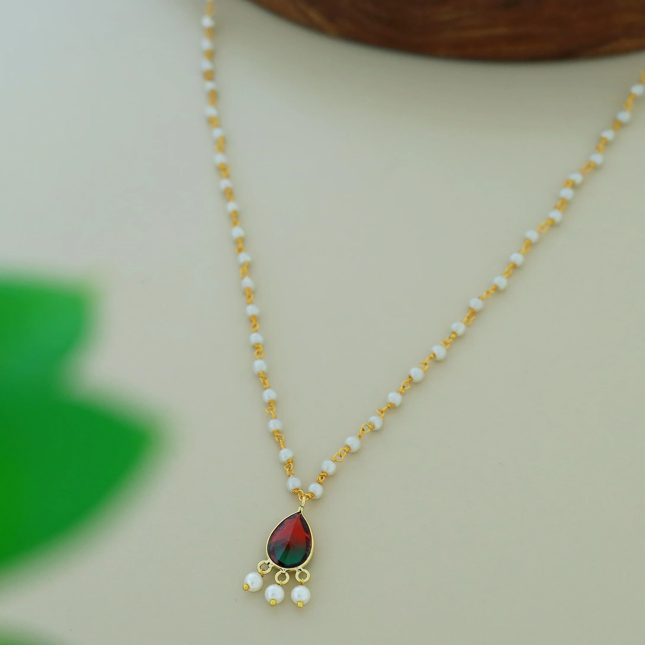 Carly Pearl Drop Glossy Neckpiece - Image 4