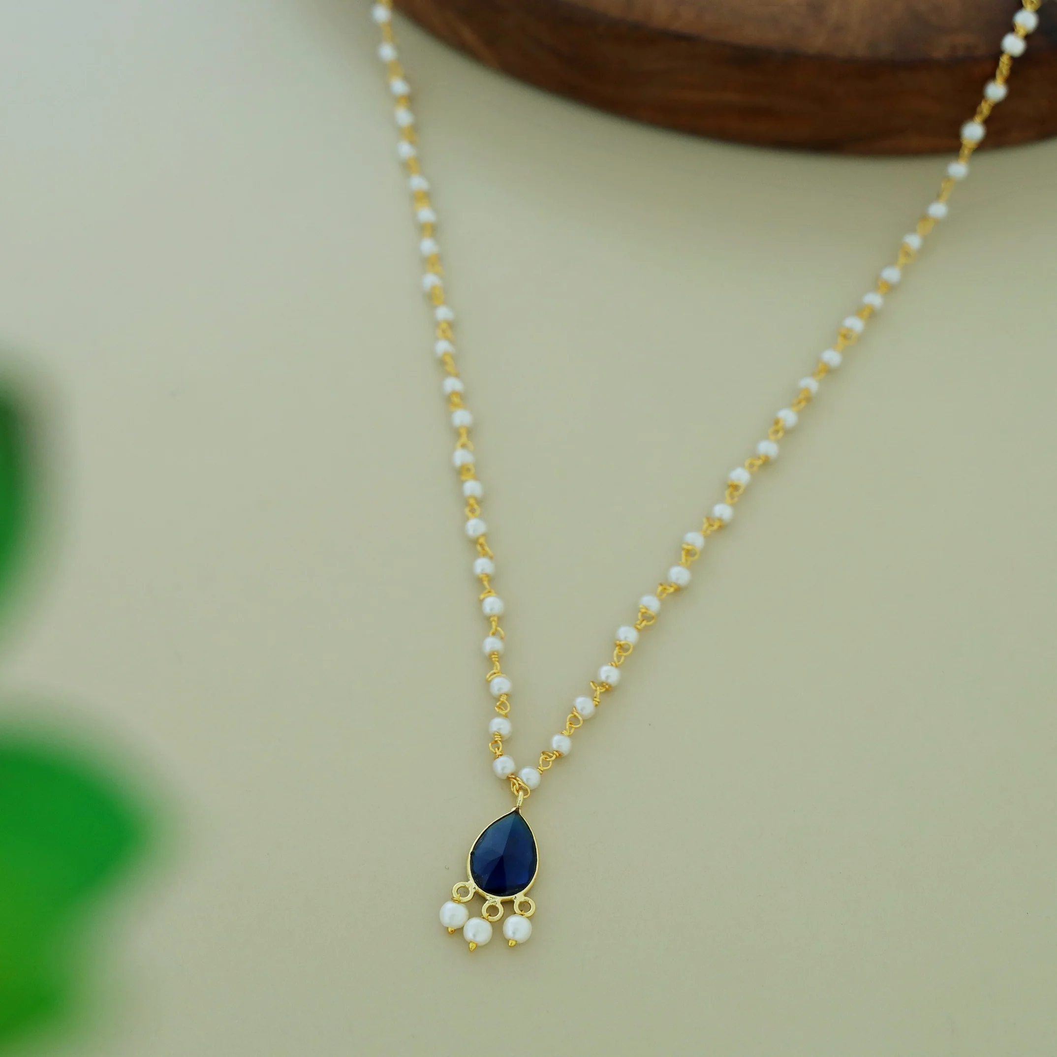 Carly Pearl Drop Glossy Neckpiece - Image 5
