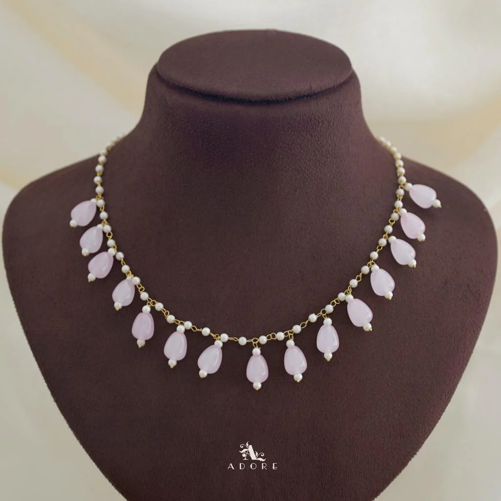 Carly Pearl Single Layer Short Neckpiece - Image 13