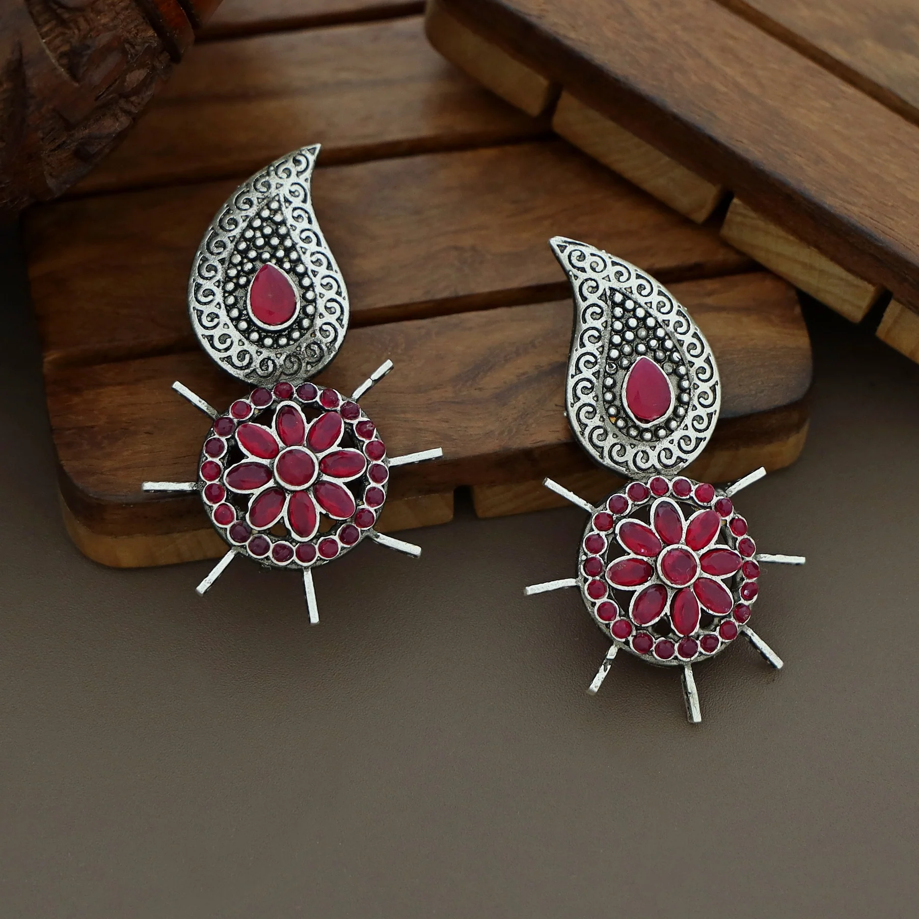 Carolina Flower Inverted Mango Earring - Image 4