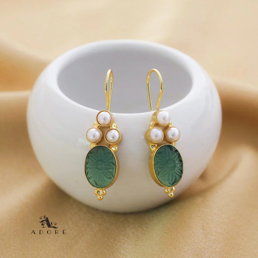 Carved Oval Tri Pearl Drop - Image 16
