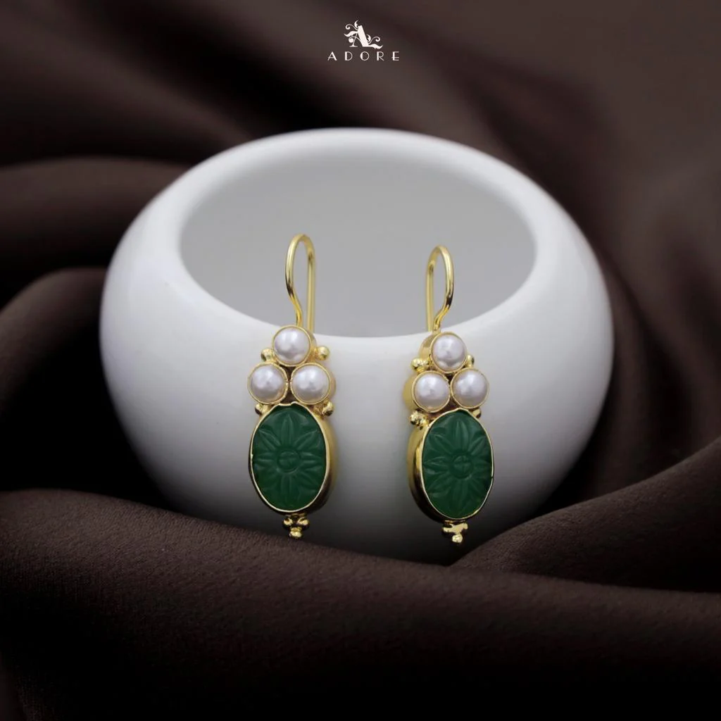 Carved Oval Tri Pearl Drop - Image 17