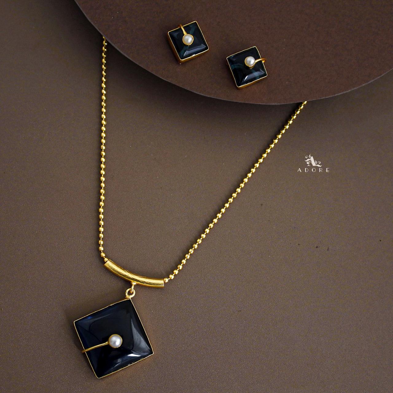 Catalina Diamond Pearl Short Neckpiece With Earring - Image 24