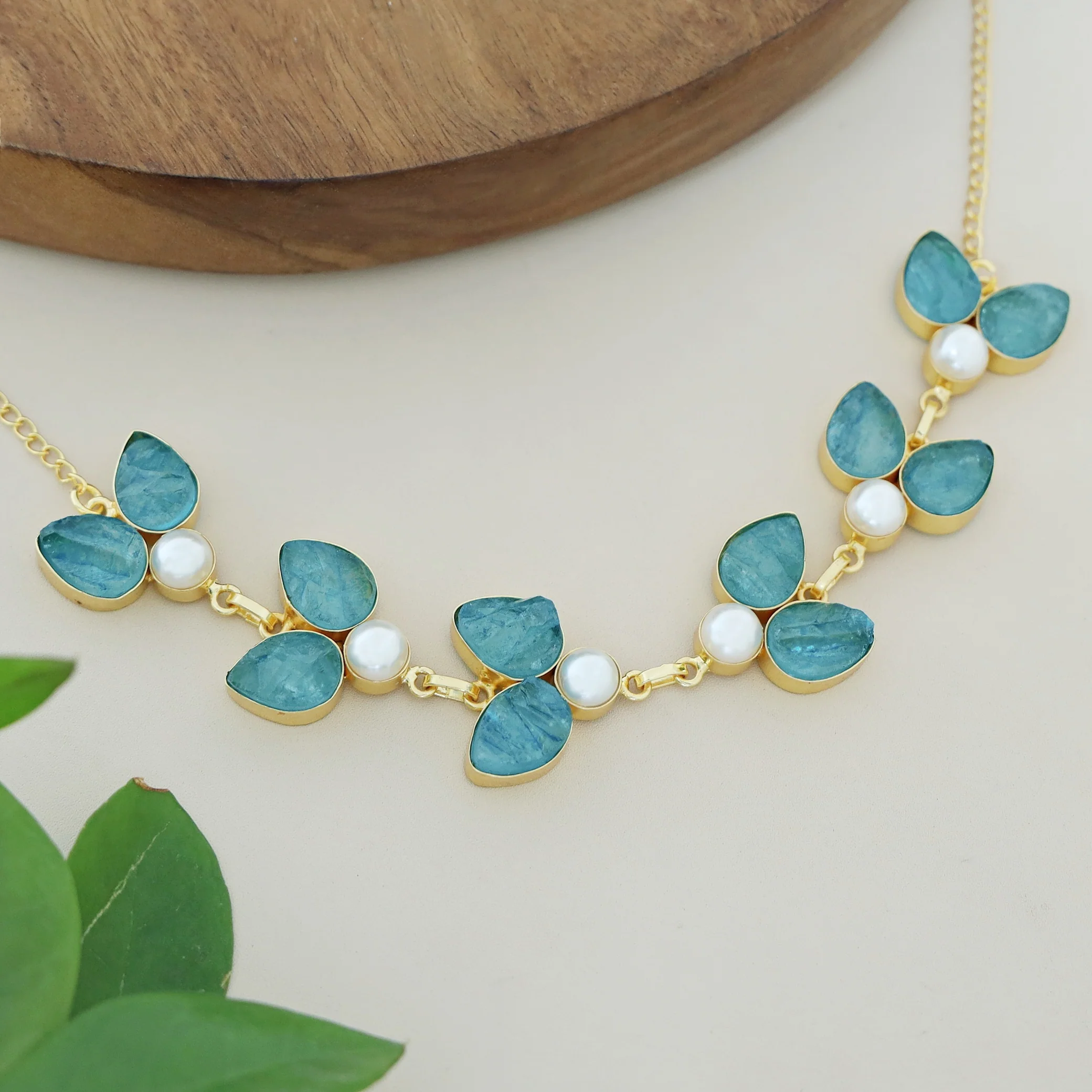 Catalina Dyed Stone Pearl Choker - Image 10