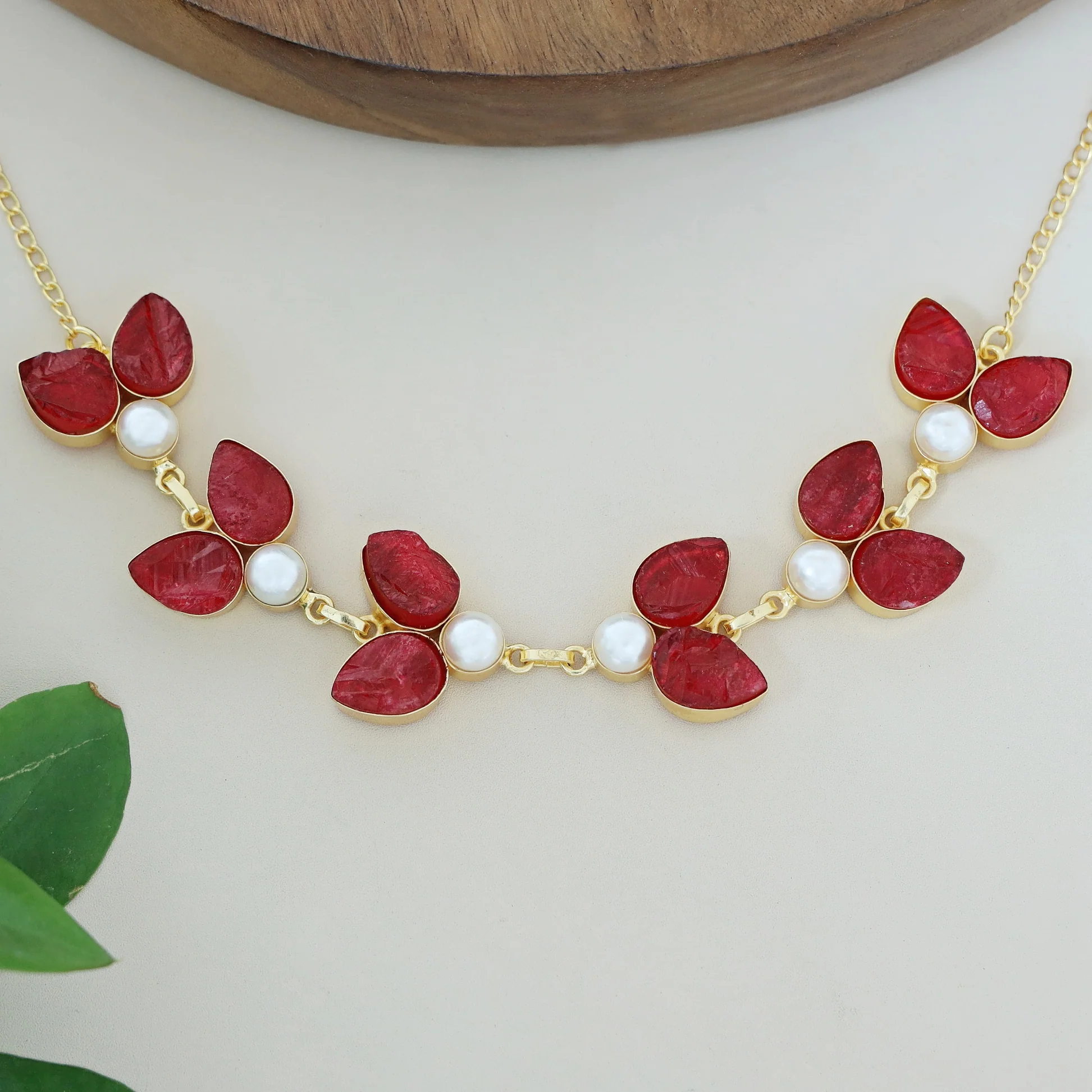 Catalina Dyed Stone Pearl Choker - Image 3