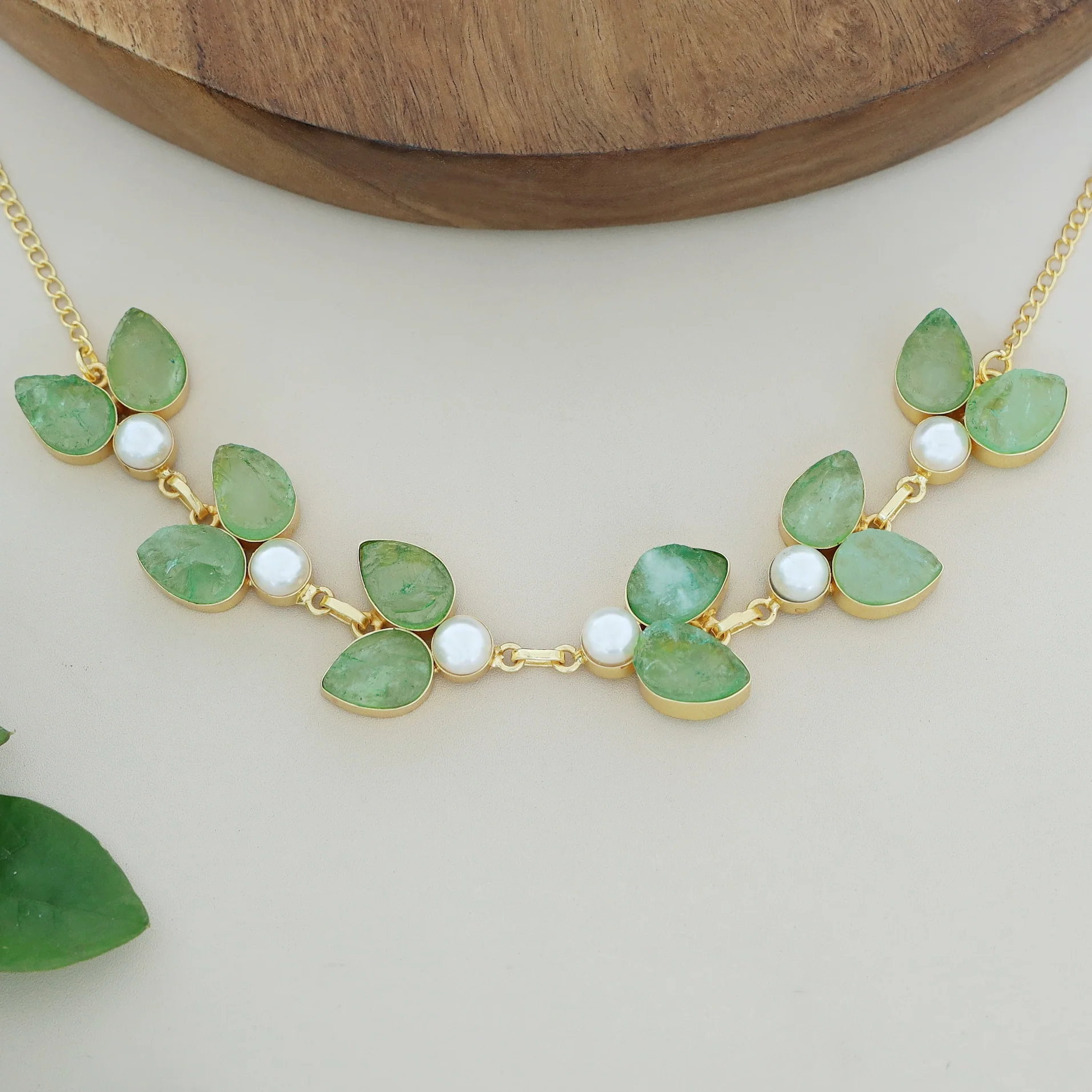 Catalina Dyed Stone Pearl Choker - Image 4