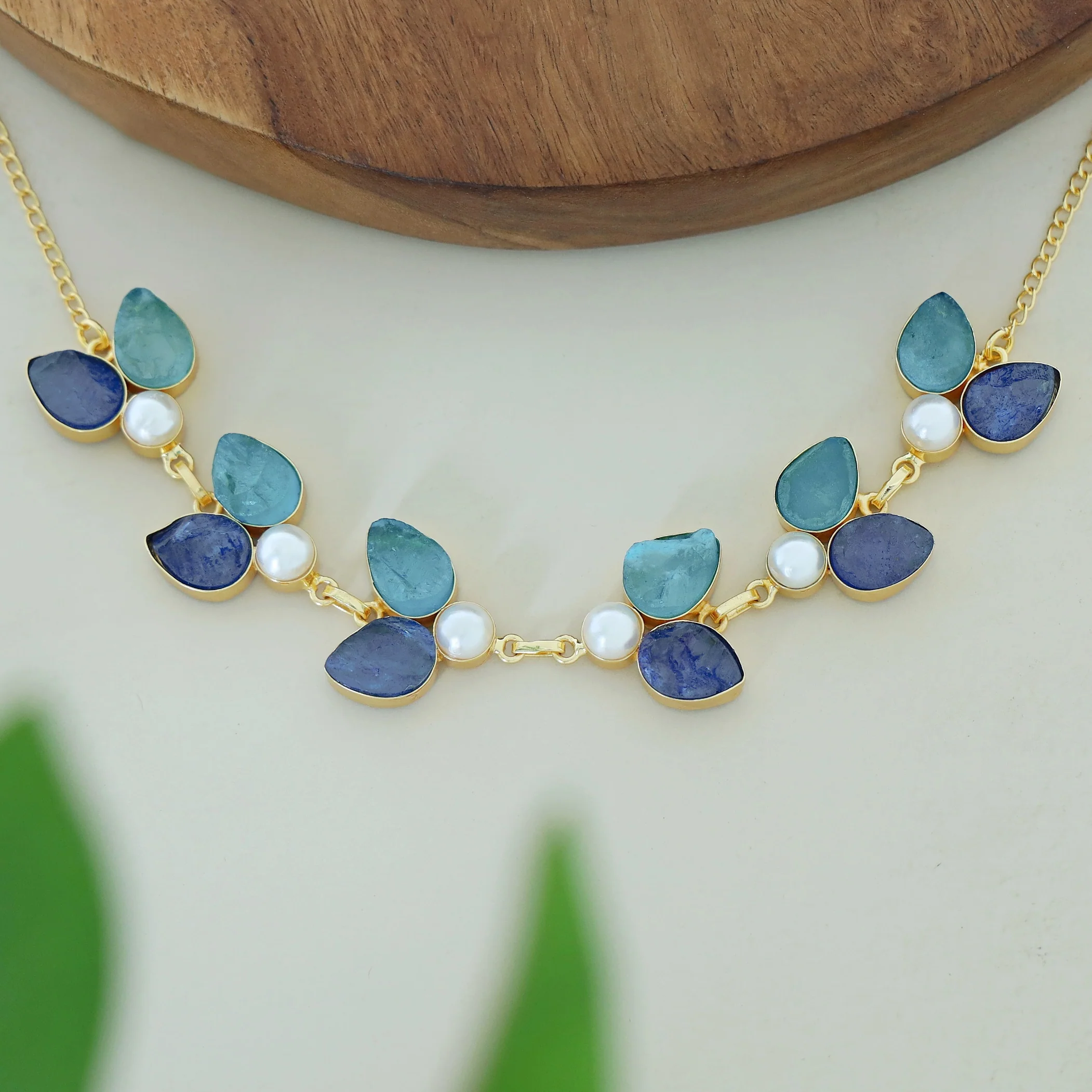 Catalina Dyed Stone Pearl Choker - Image 5