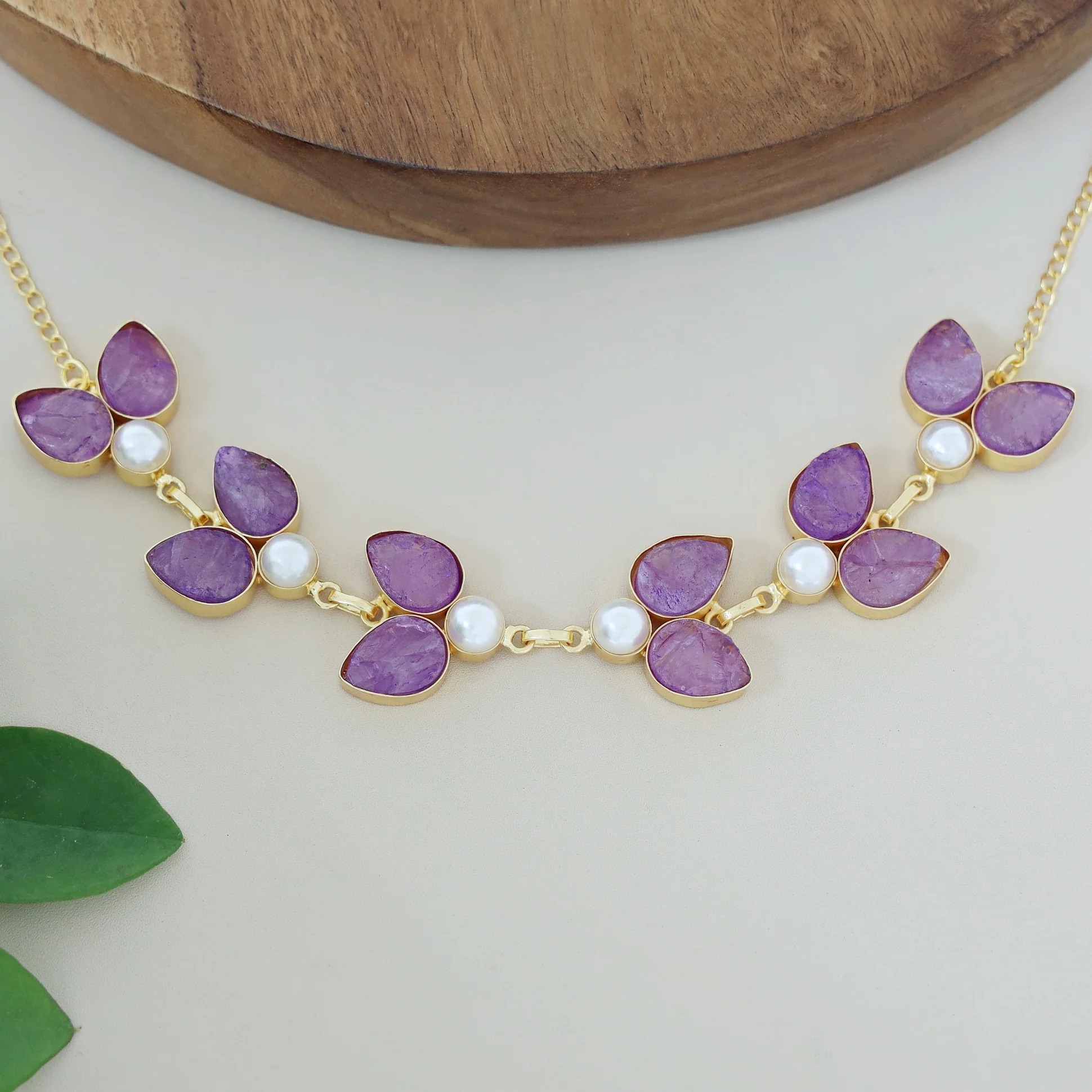 Catalina Dyed Stone Pearl Choker - Image 7