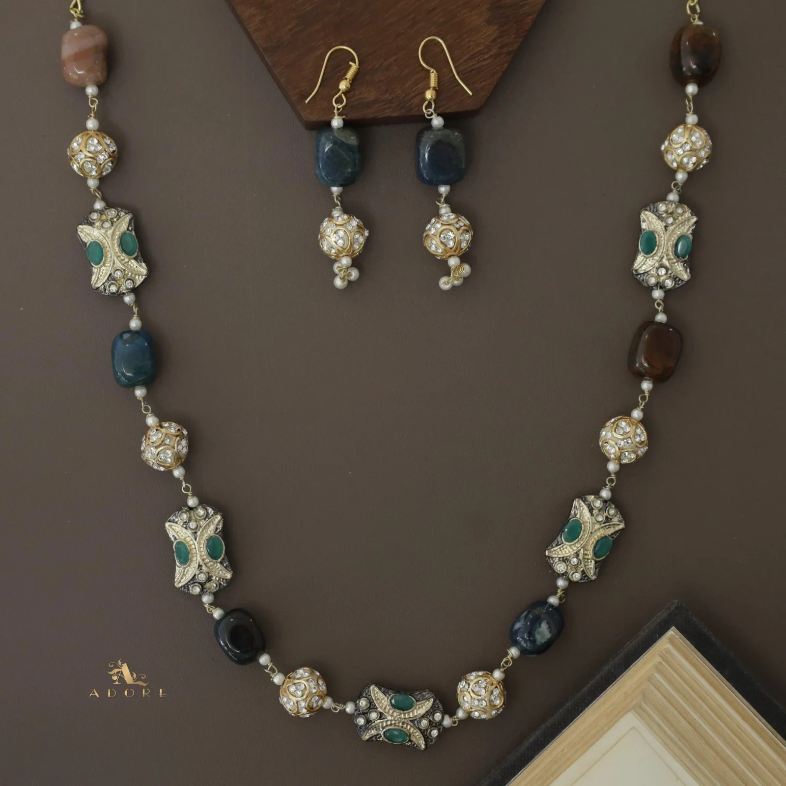 Cattleya Neckpiece With Drop - Image 13