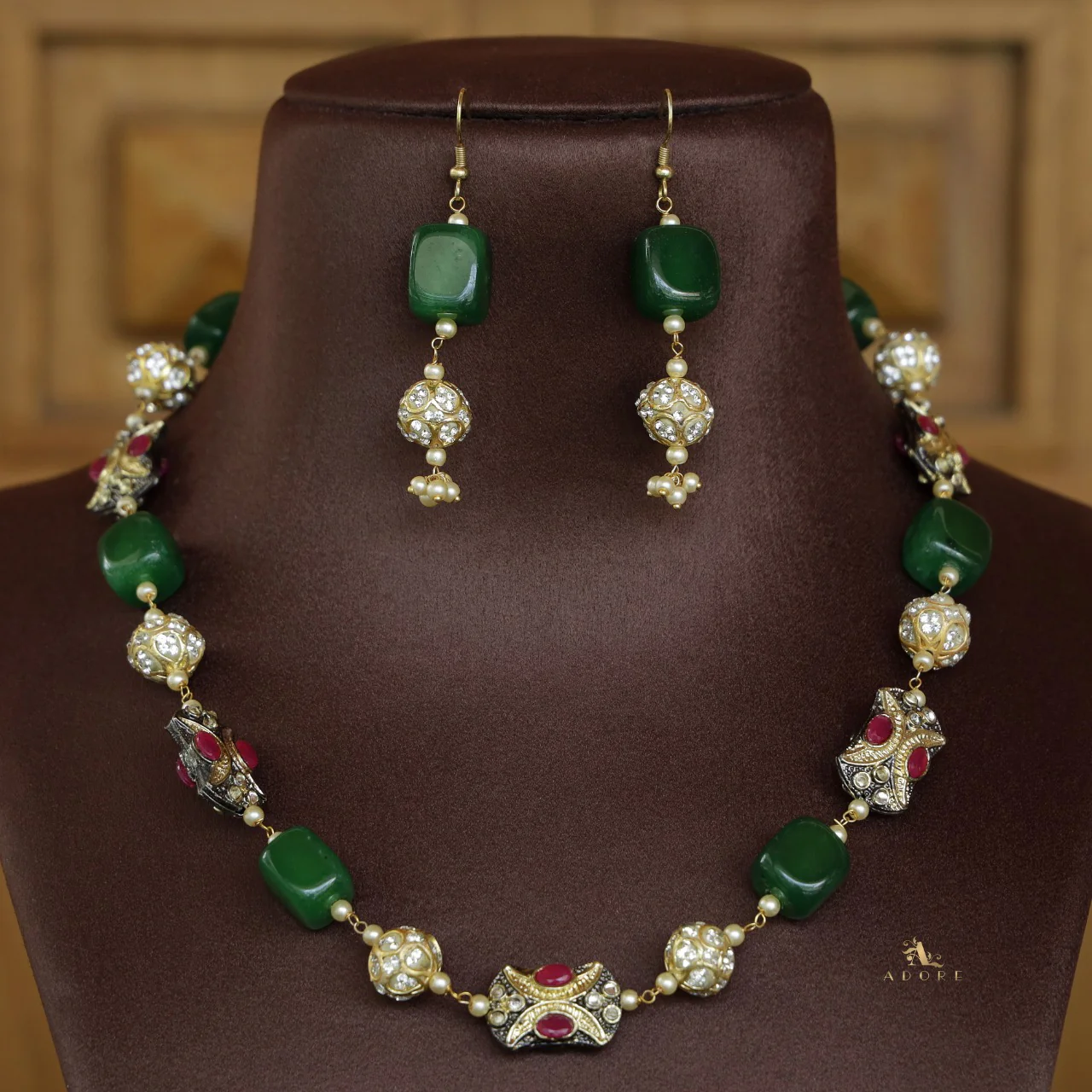 Cattleya Neckpiece With Drop - Image 2