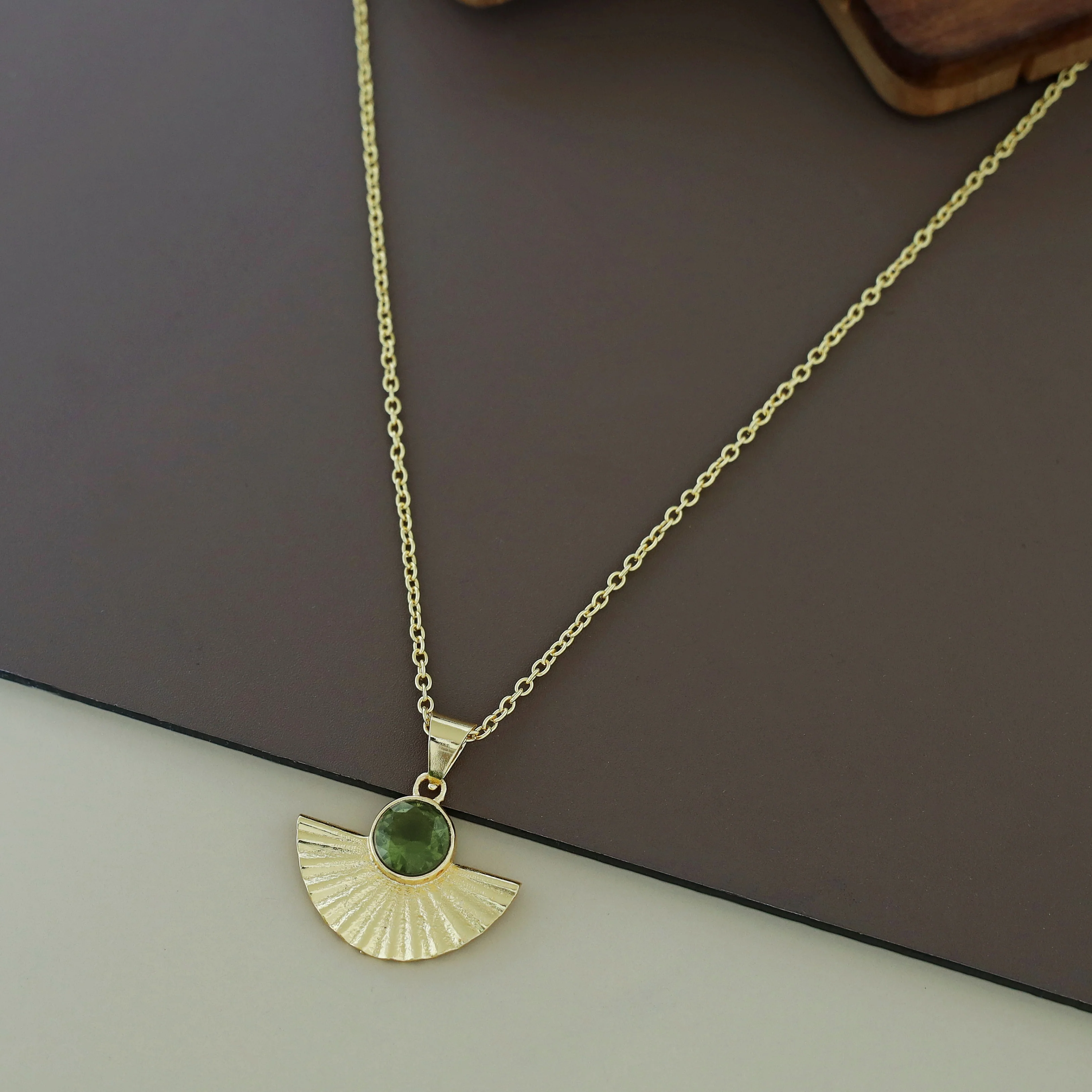 Cecelia Semi Circle Glossy Neckpiece - Image 8