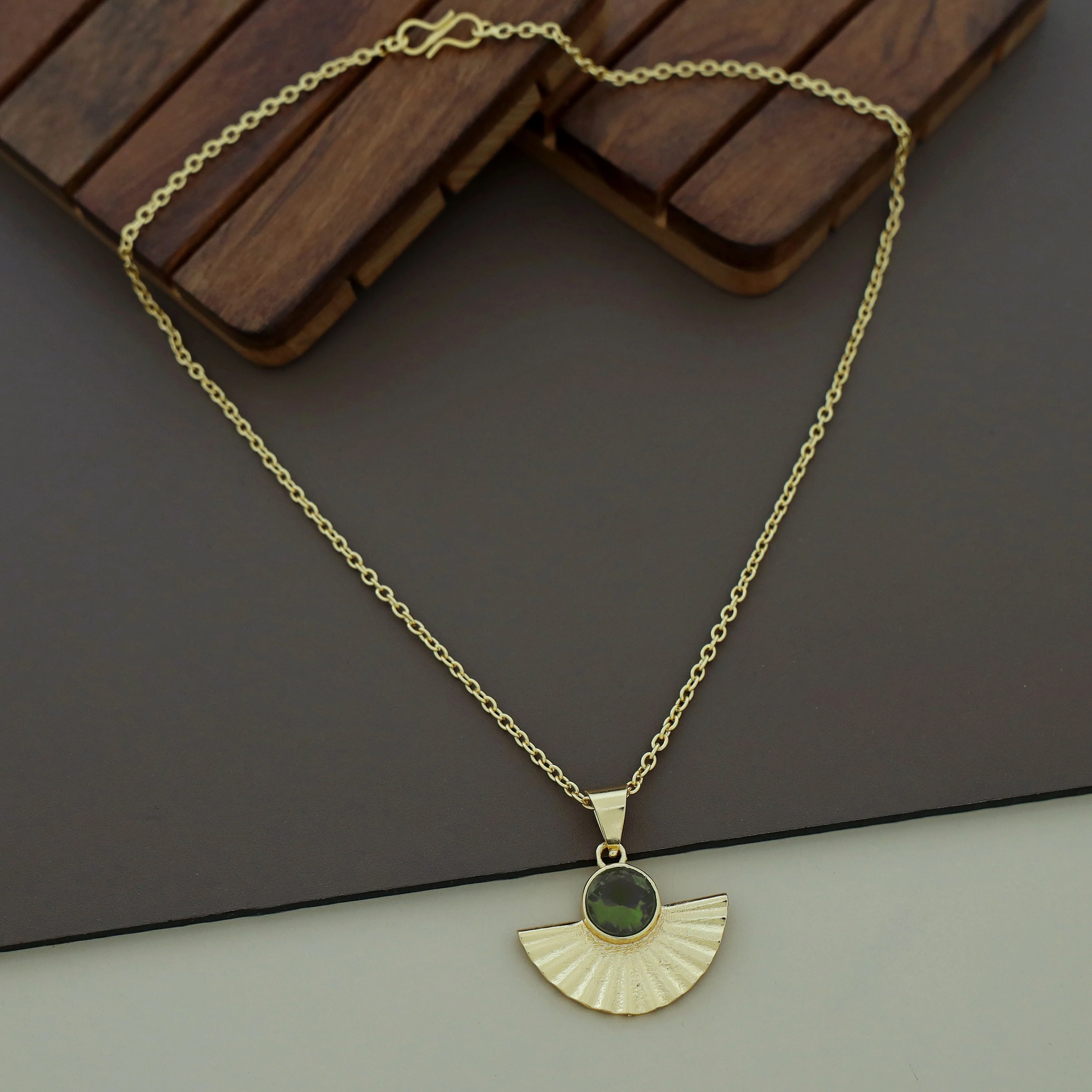 Cecelia Semi Circle Glossy Neckpiece - Image 9