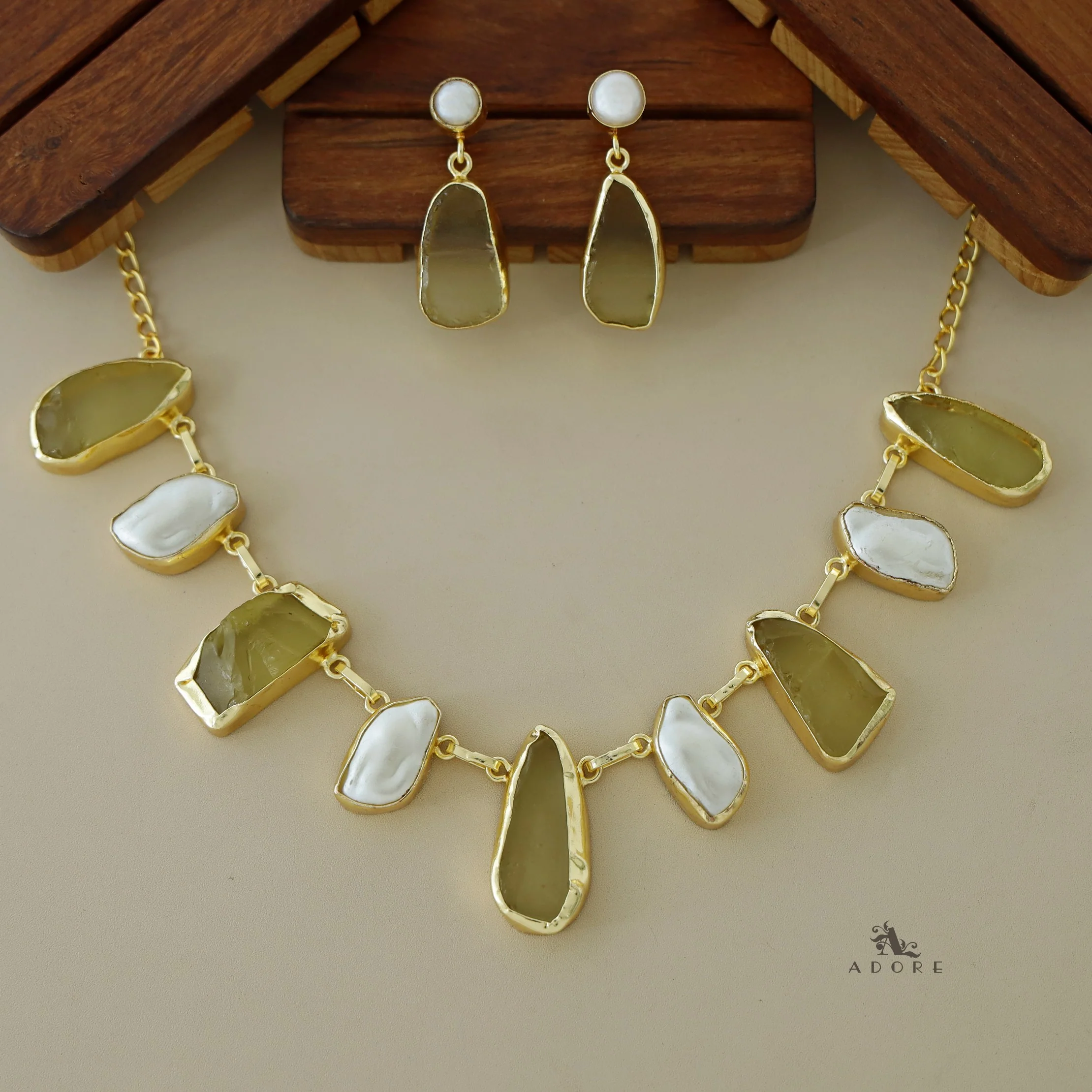 Celeste Raw stone Baroque Short Neckpiece with Earring - Image 10