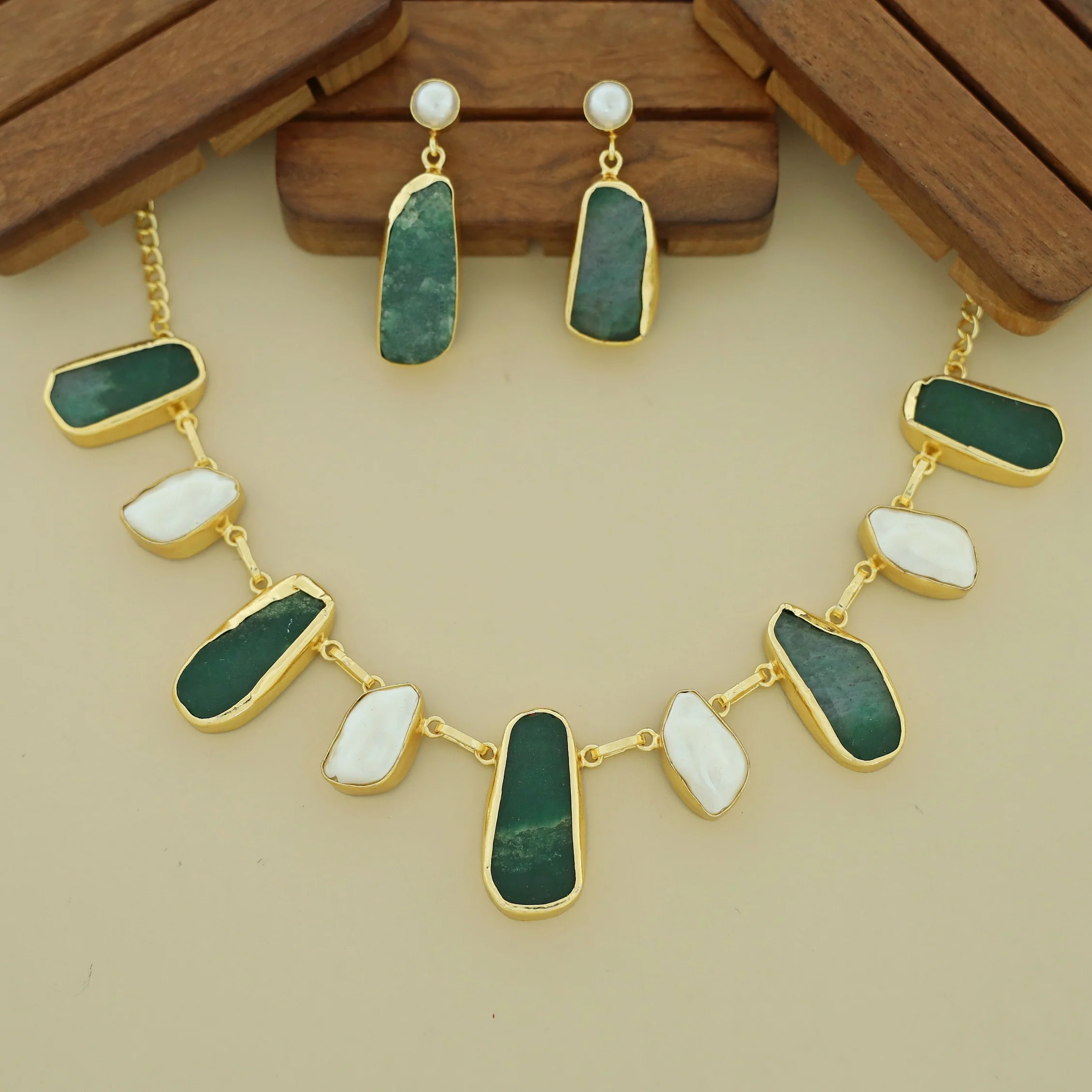 Celeste Raw stone Baroque Short Neckpiece with Earring - Image 16