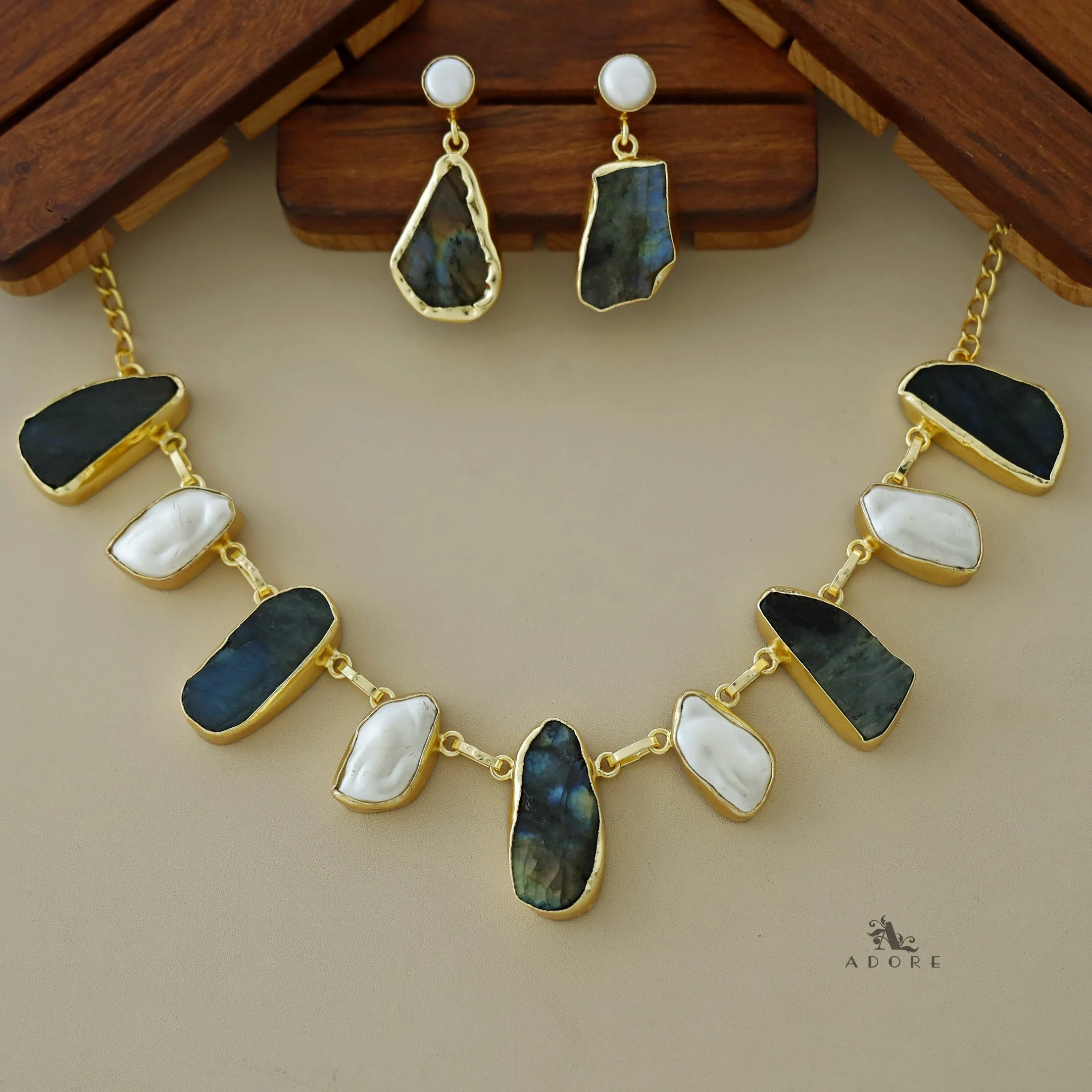 Celeste Raw stone Baroque Short Neckpiece with Earring - Image 6