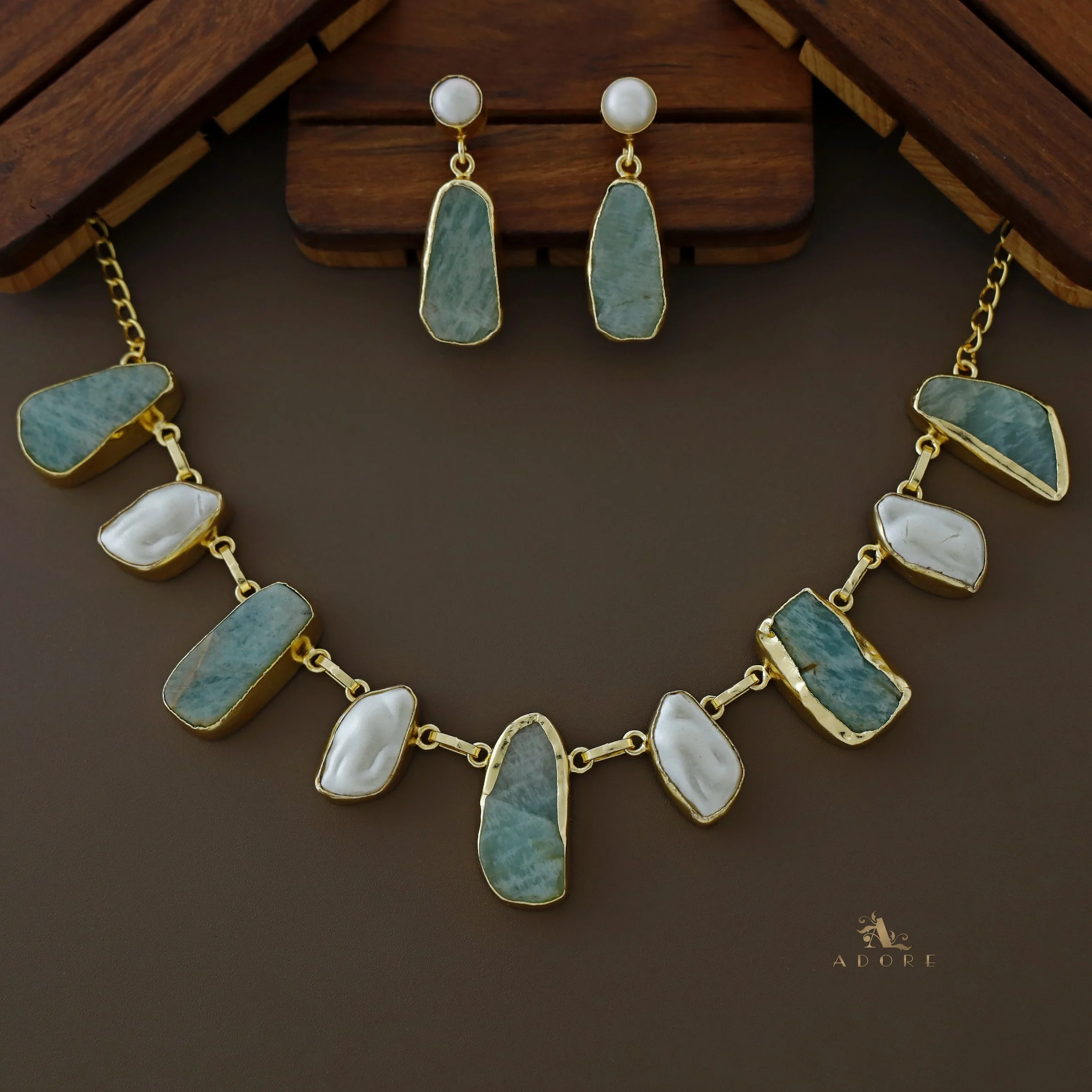 Celeste Raw stone Baroque Short Neckpiece with Earring - Image 7