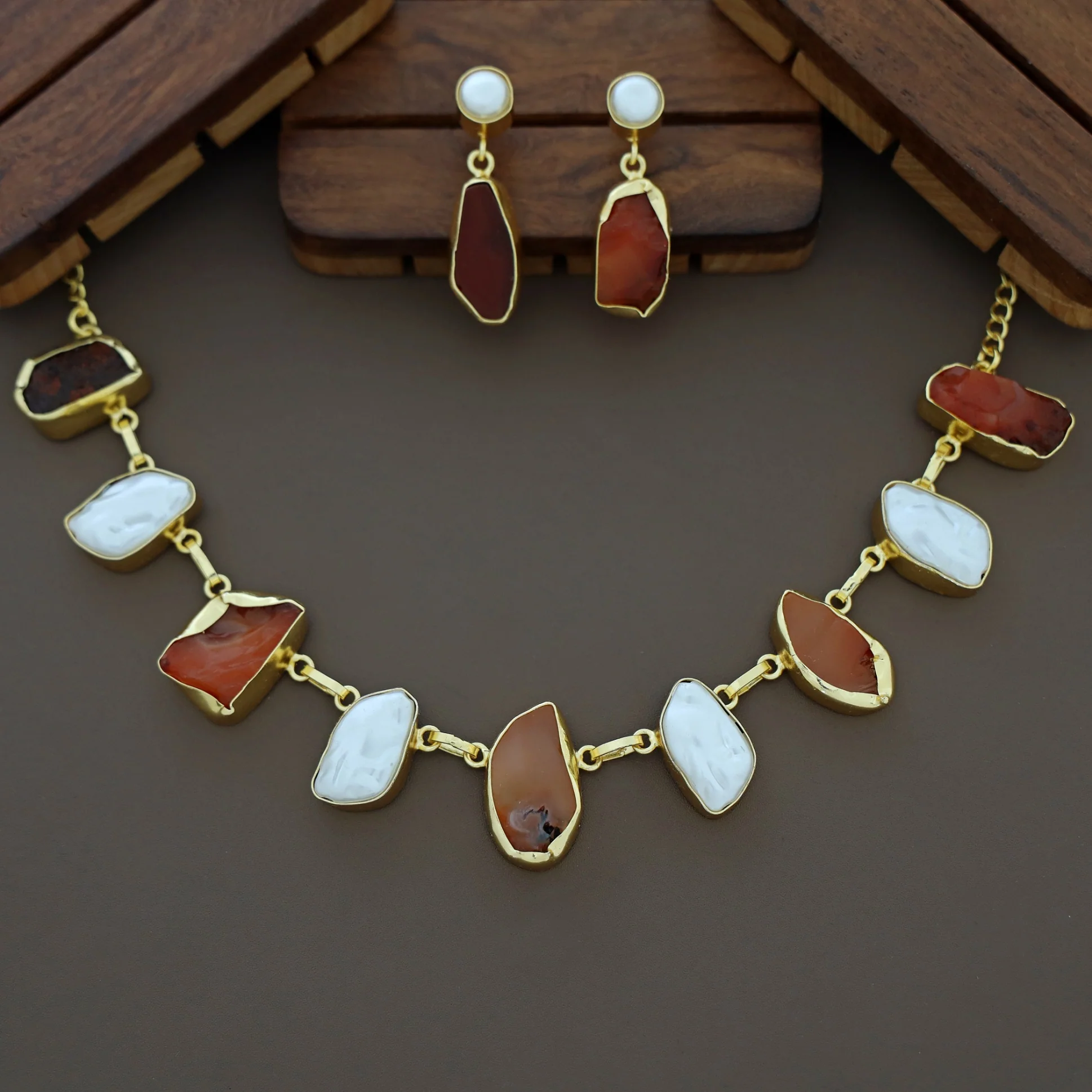 Celeste Raw stone Baroque Short Neckpiece with Earring - Image 8