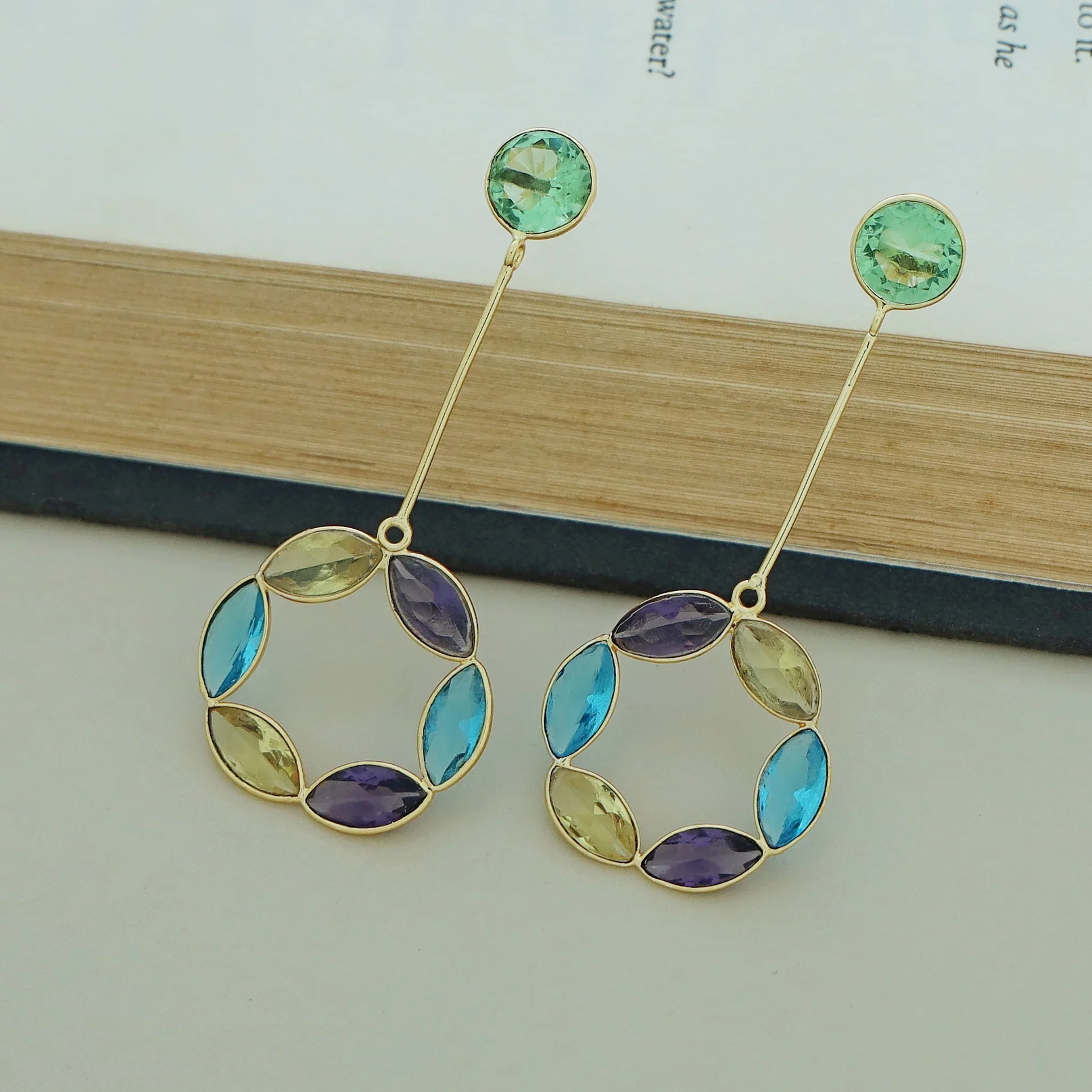 Celia Glossy Circle Stick Earring - Image 12
