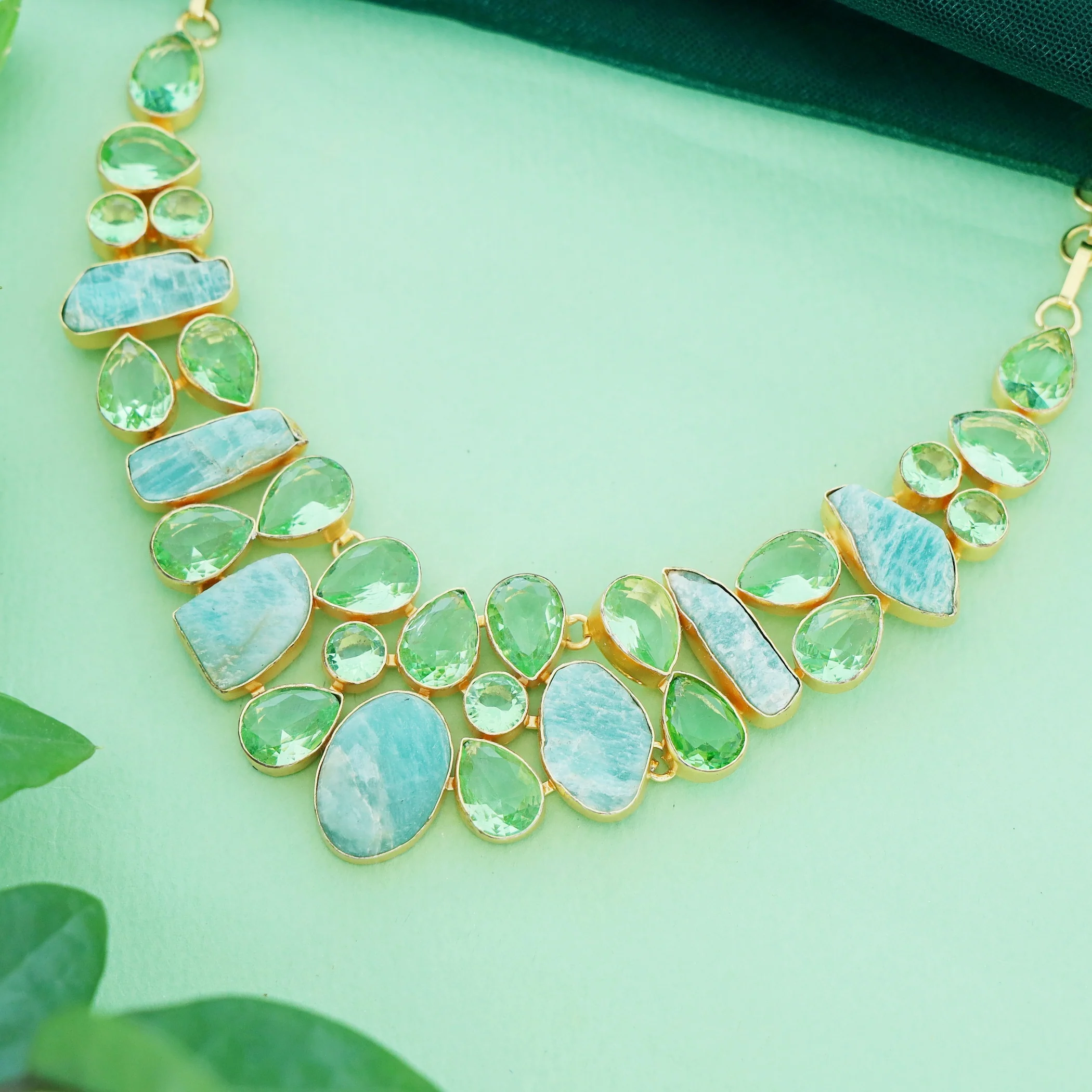 Chaila Neckpiece - Image 2
