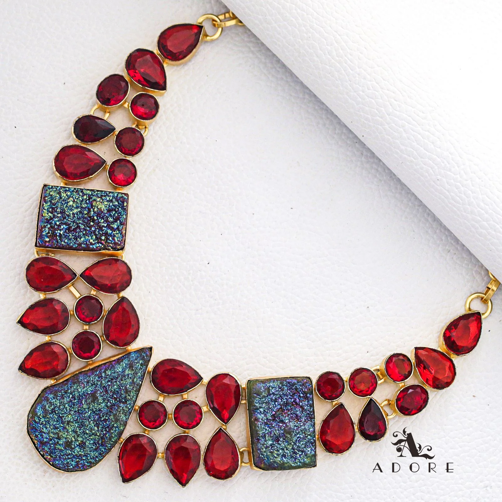 Chanchal Glossy Neckpiece - Image 3