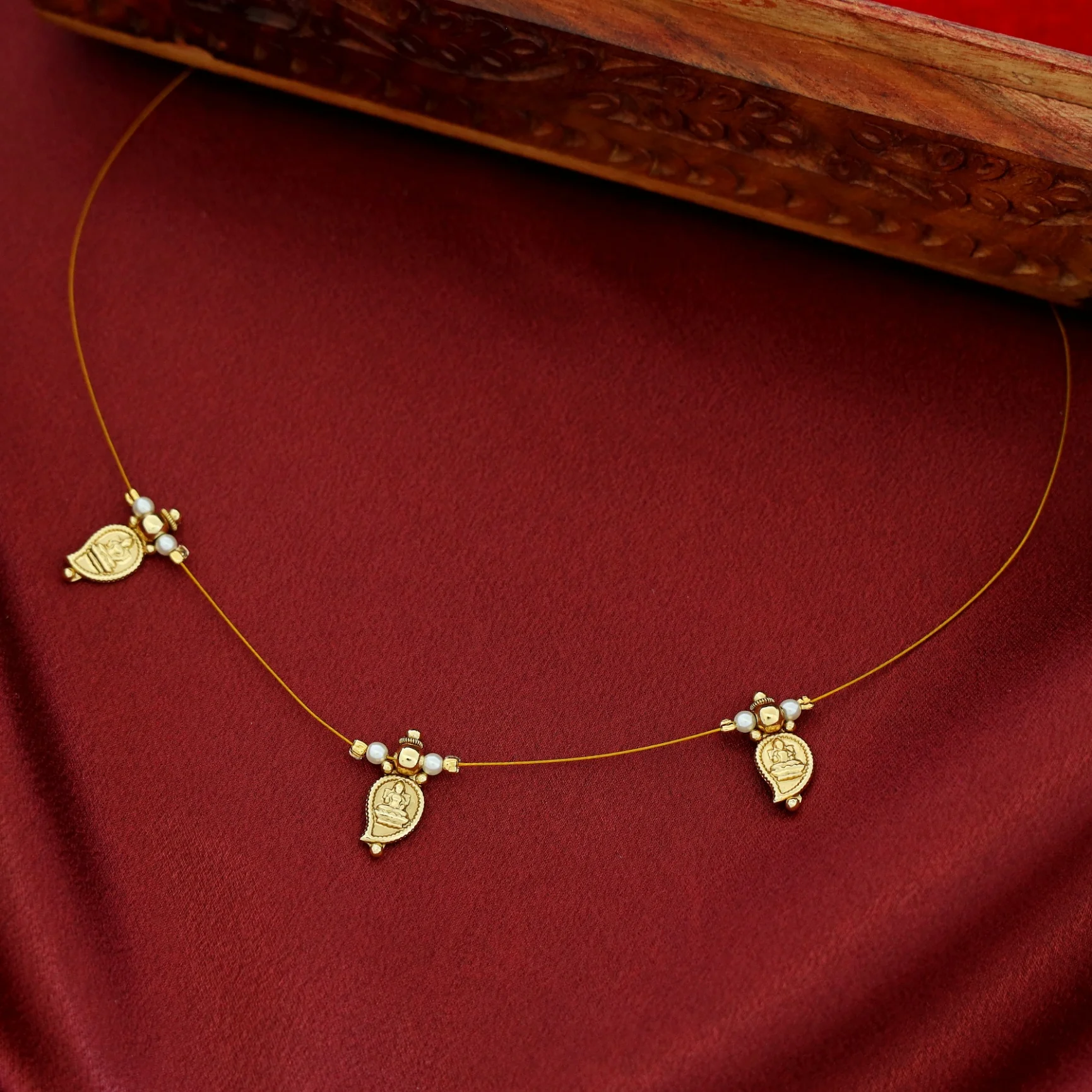 Chandni Devi Mango 3 Kashi String Neckpiece - Image 6