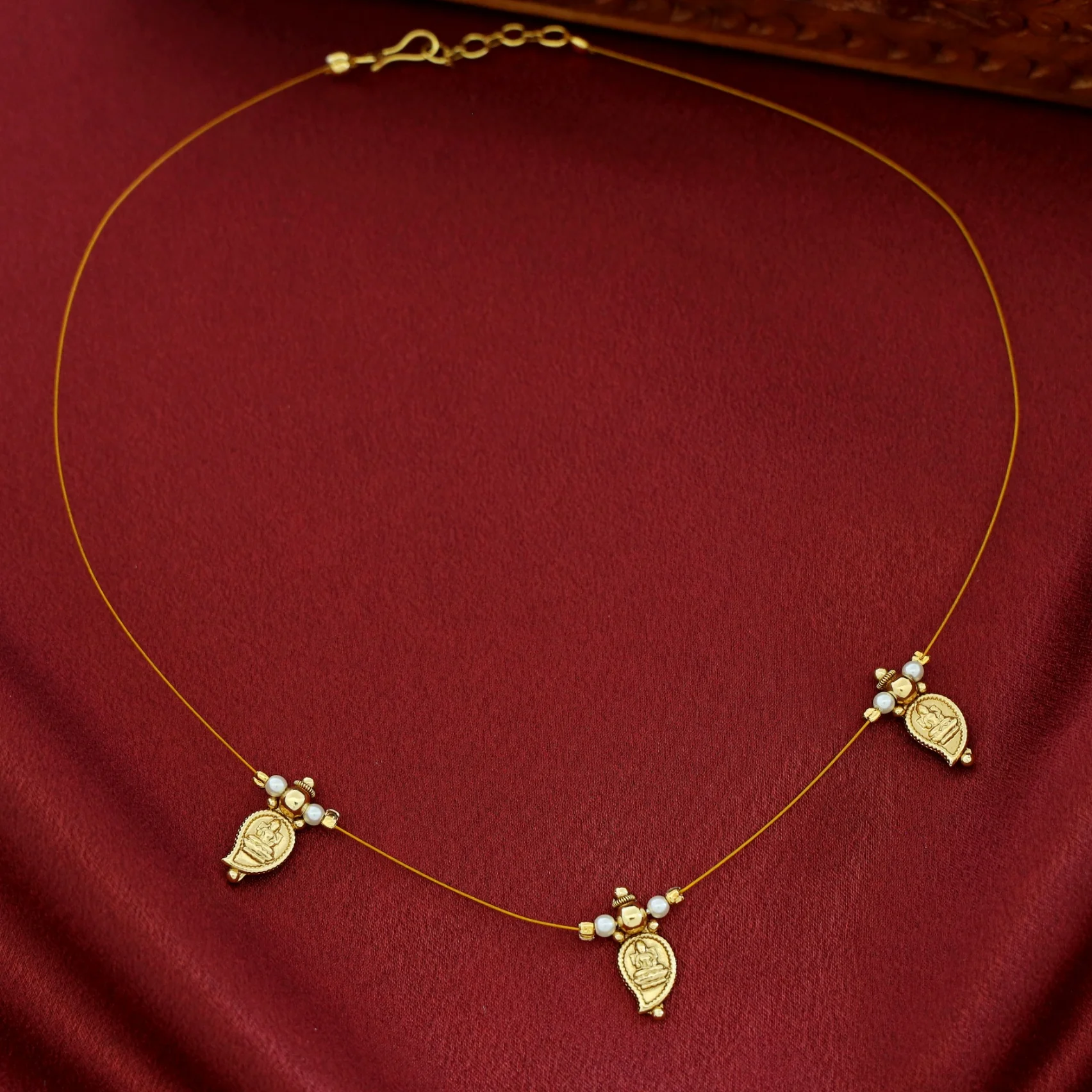 Chandni Devi Mango 3 Kashi String Neckpiece - Image 7