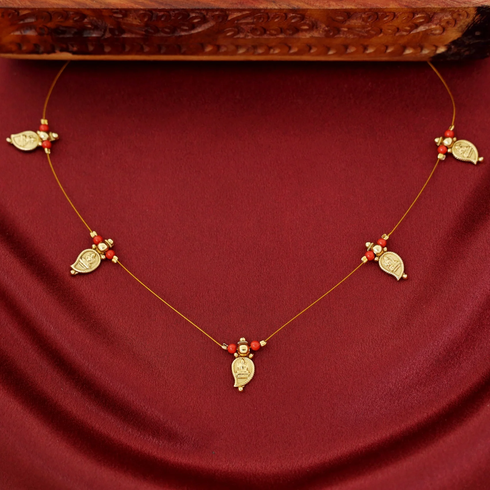 Chandni Devi Mango 5 Kashi String Neckpiece - Image 2