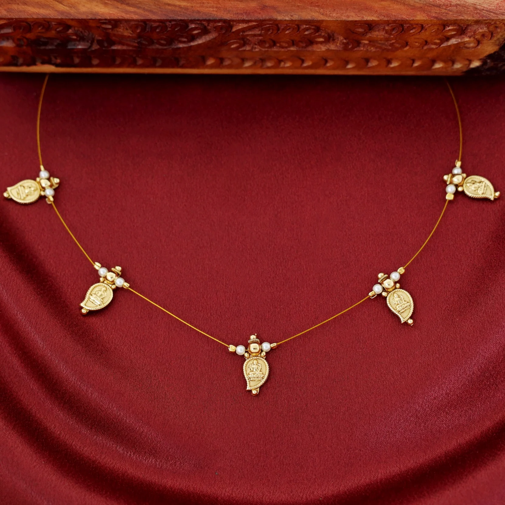Chandni Devi Mango 5 Kashi String Neckpiece - Image 3