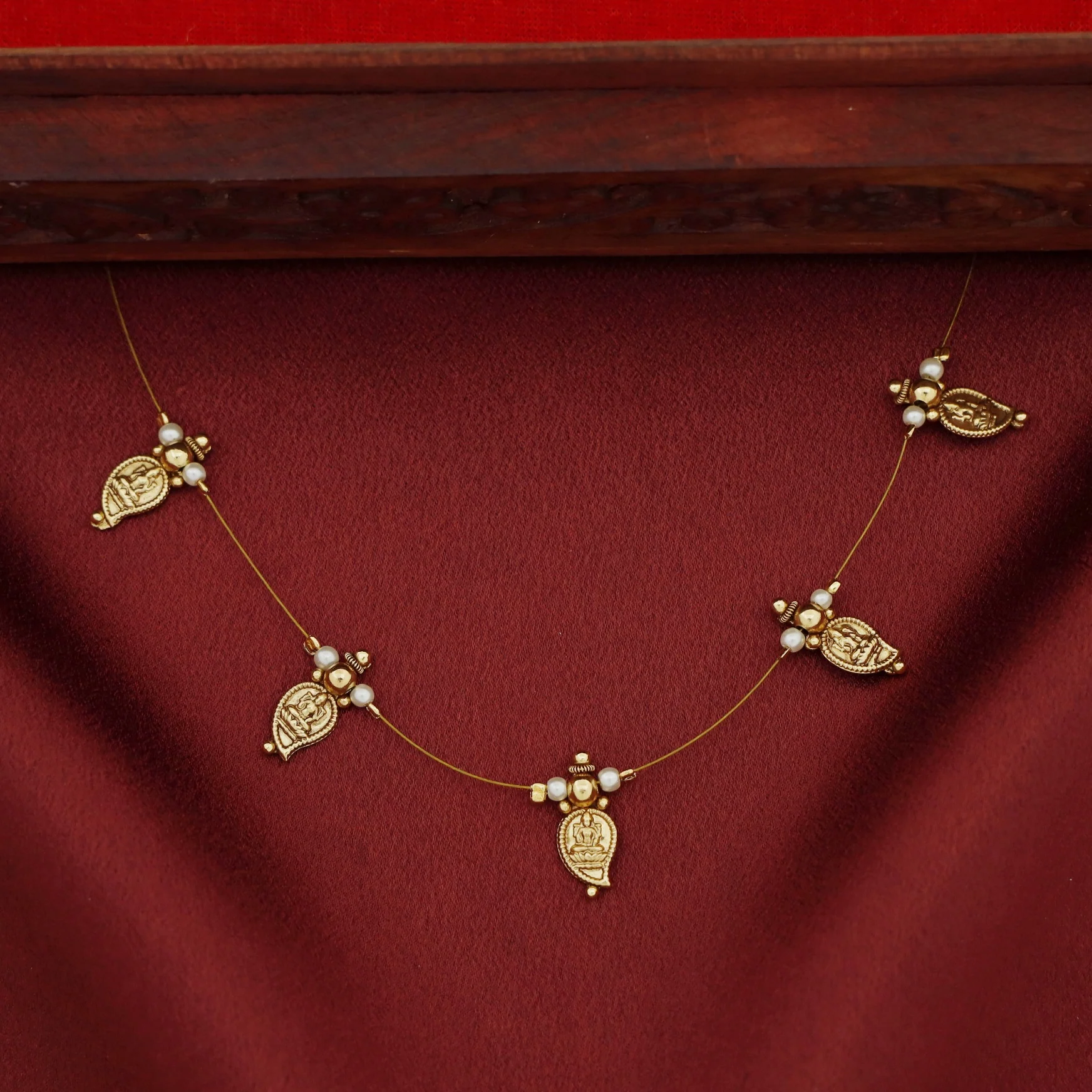 Chandni Devi Mango 5 Kashi String Neckpiece - Image 8