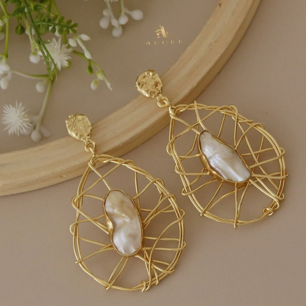Chantria Handmade Baroque Earring - Image 2