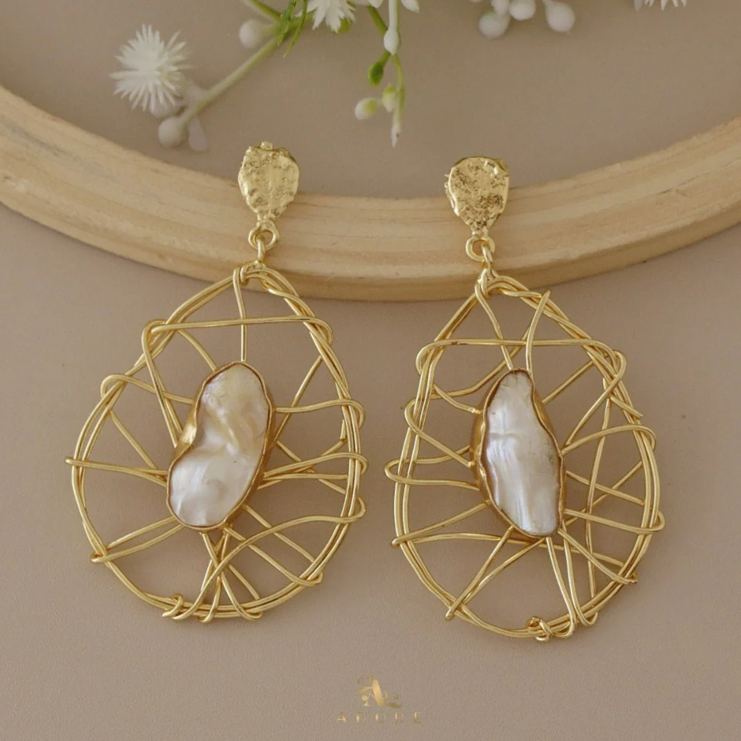Chantria Handmade Baroque Earring - Image 3