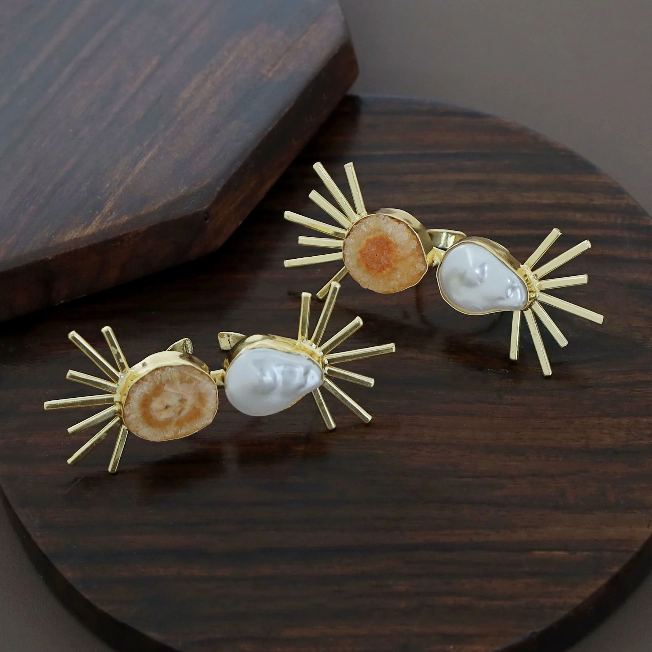 Chidiya Semi Sun Agate + Baroque Ring - Image 2