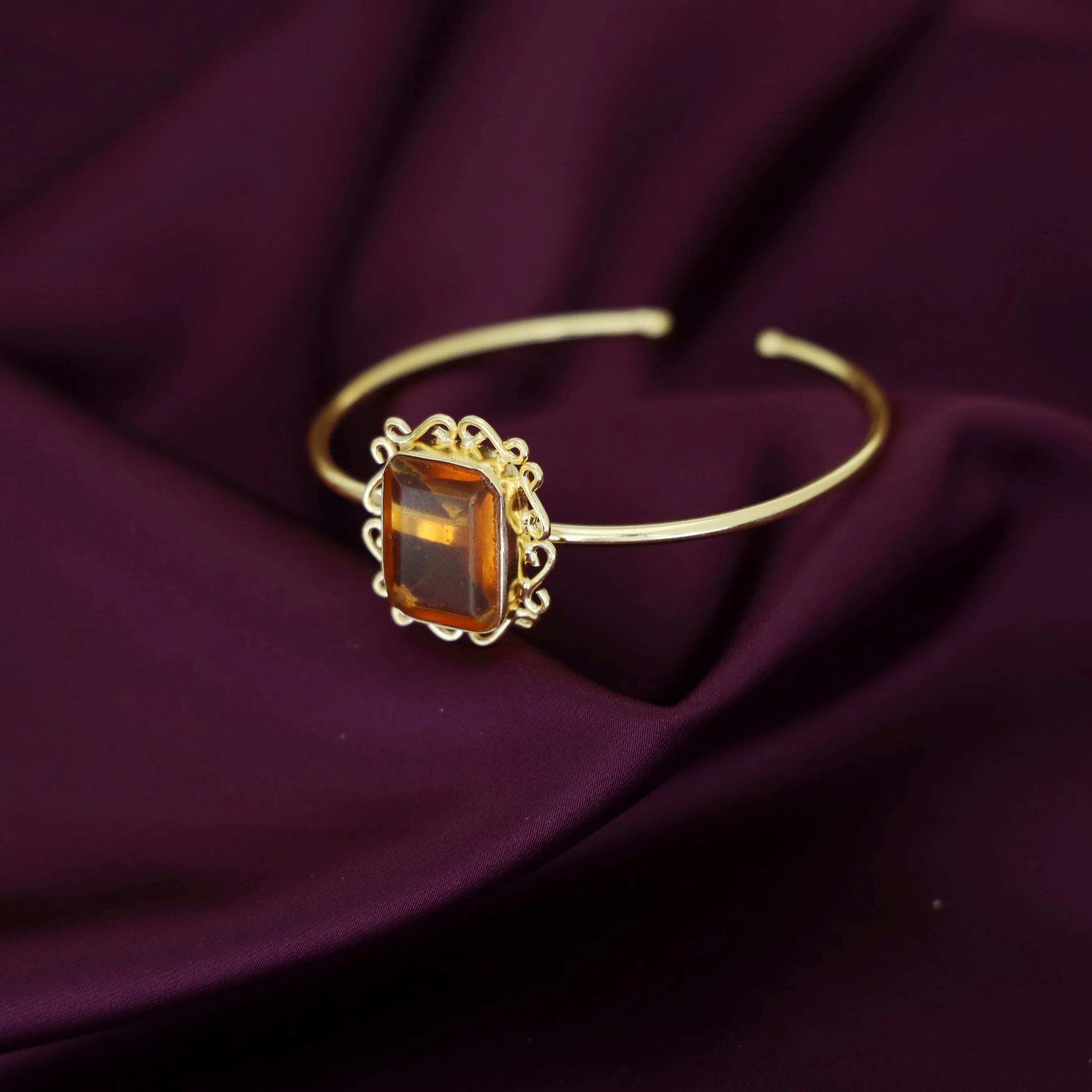 Ritu Golden Rectangle Glossy Bangle - Image 11