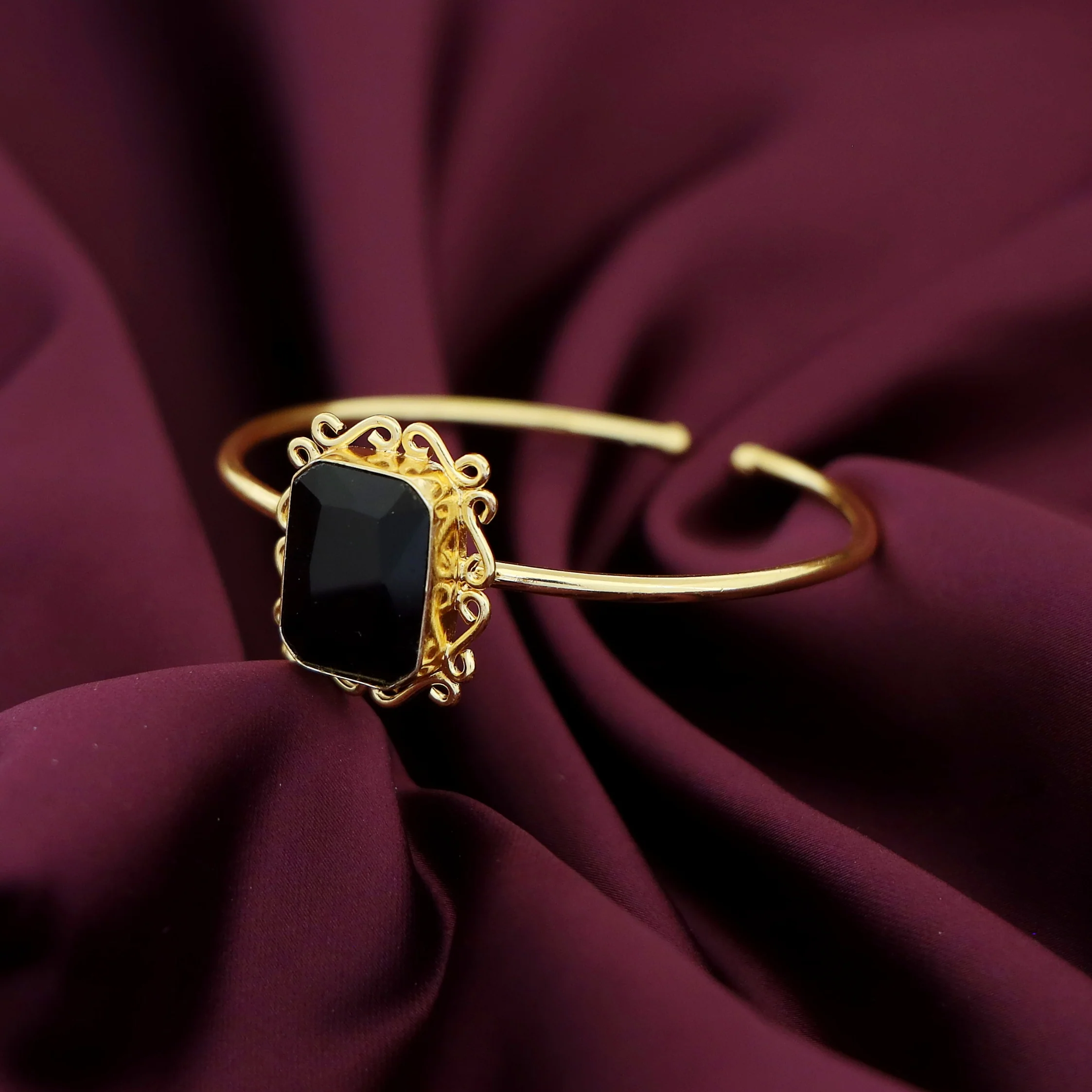 Ritu Golden Rectangle Glossy Bangle - Image 2