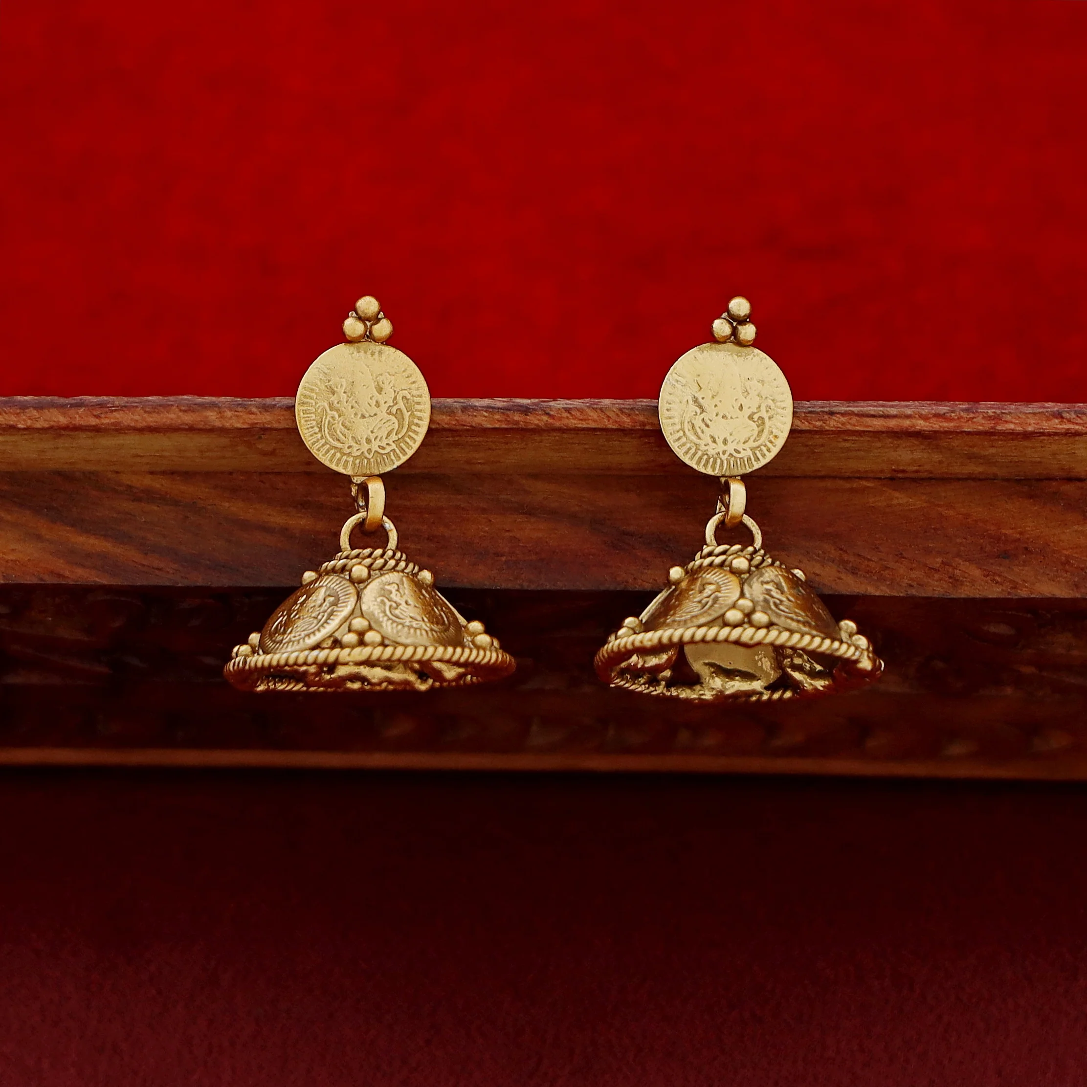 Chitrani Kashi 2 Layer Long Neckpiece With Earring - Image 5