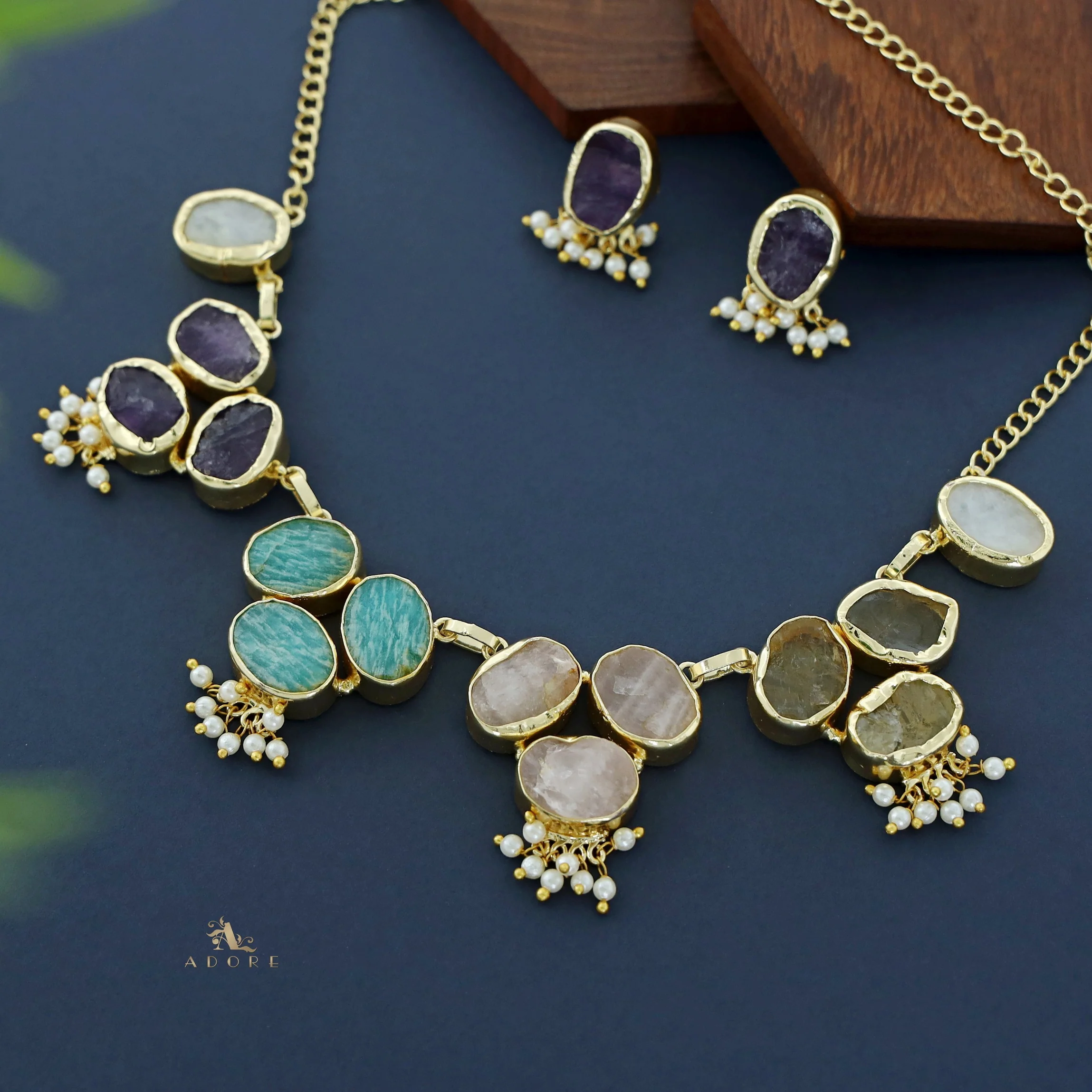 Dina Raw Stone Pearl Neckpiece With Stud - Image 11