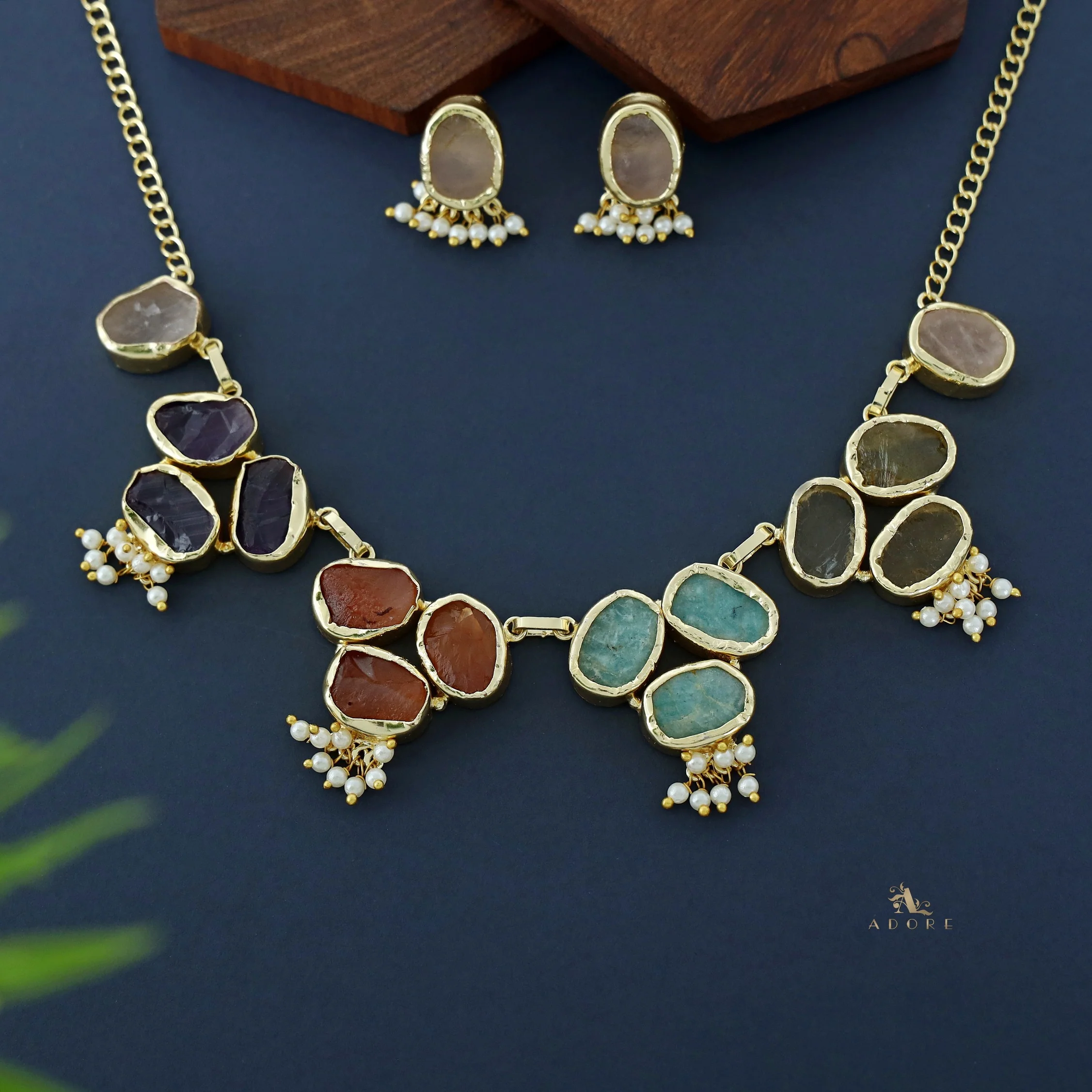 Dina Raw Stone Pearl Neckpiece With Stud - Image 8