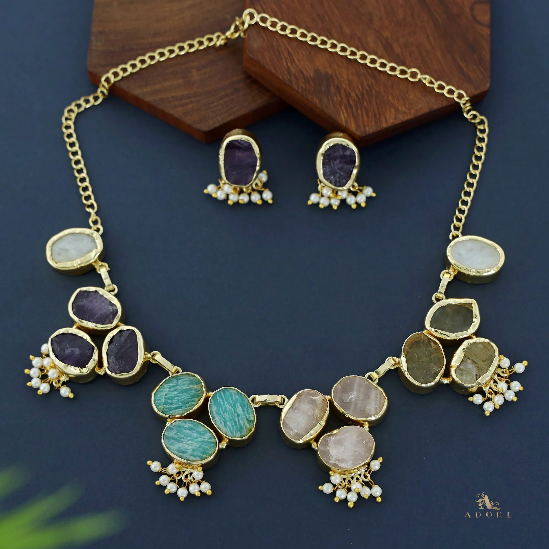 Dina Raw Stone Pearl Neckpiece With Stud - Image 9