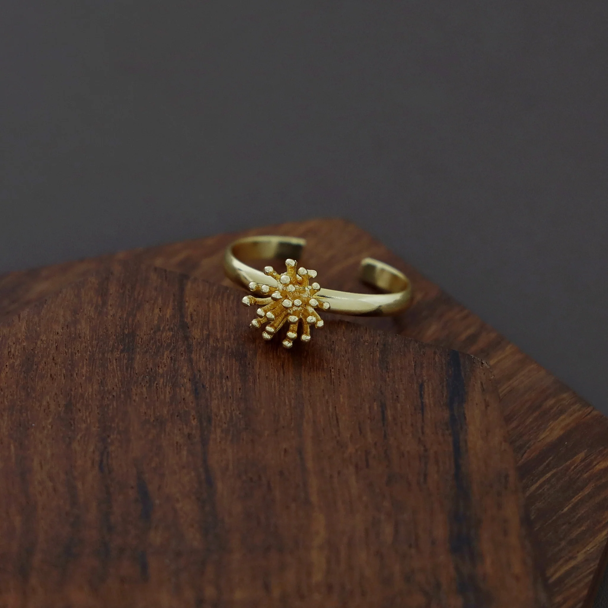 Cinderella Sunburst Flower Ring - Image 3