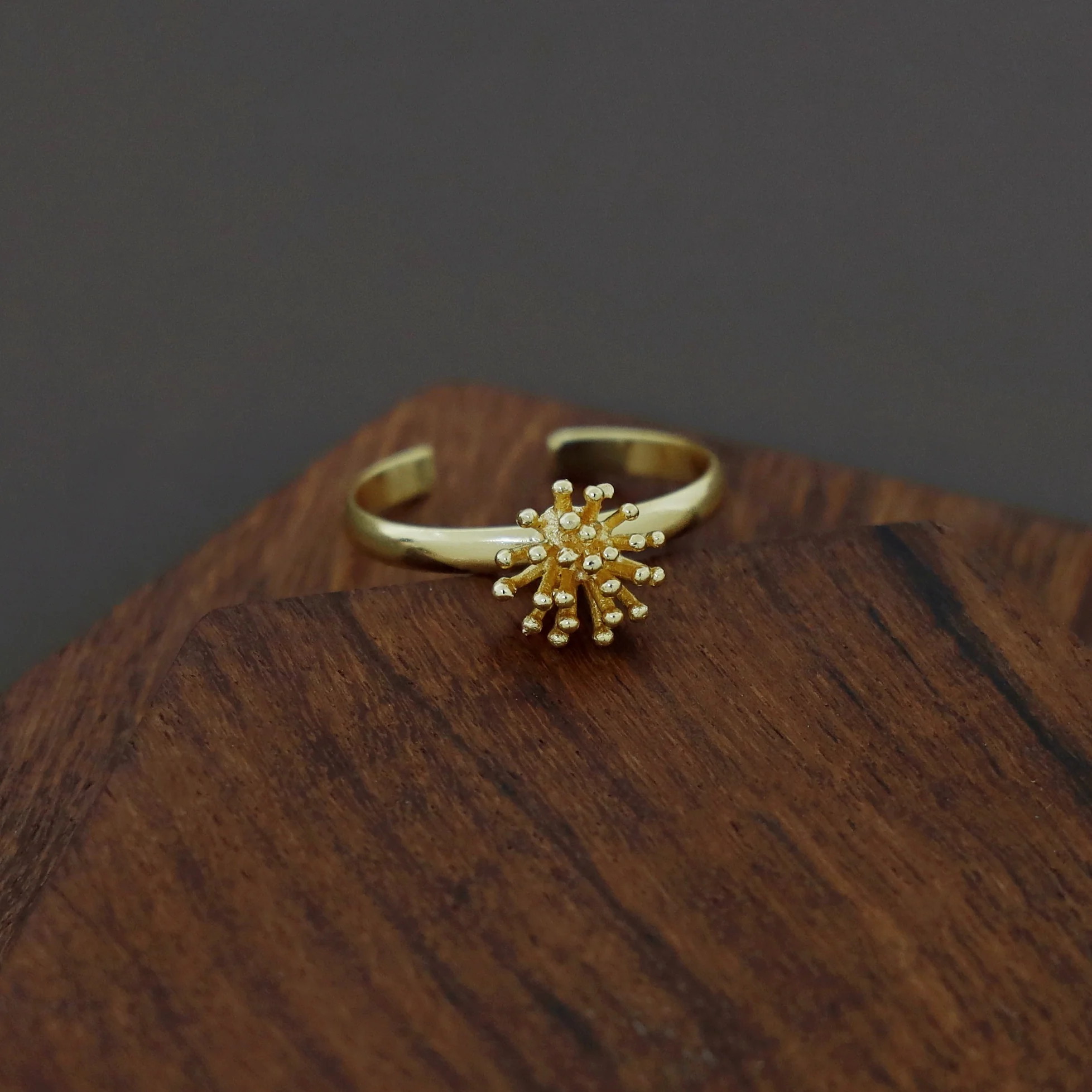 Cinderella Sunburst Flower Ring - Image 4