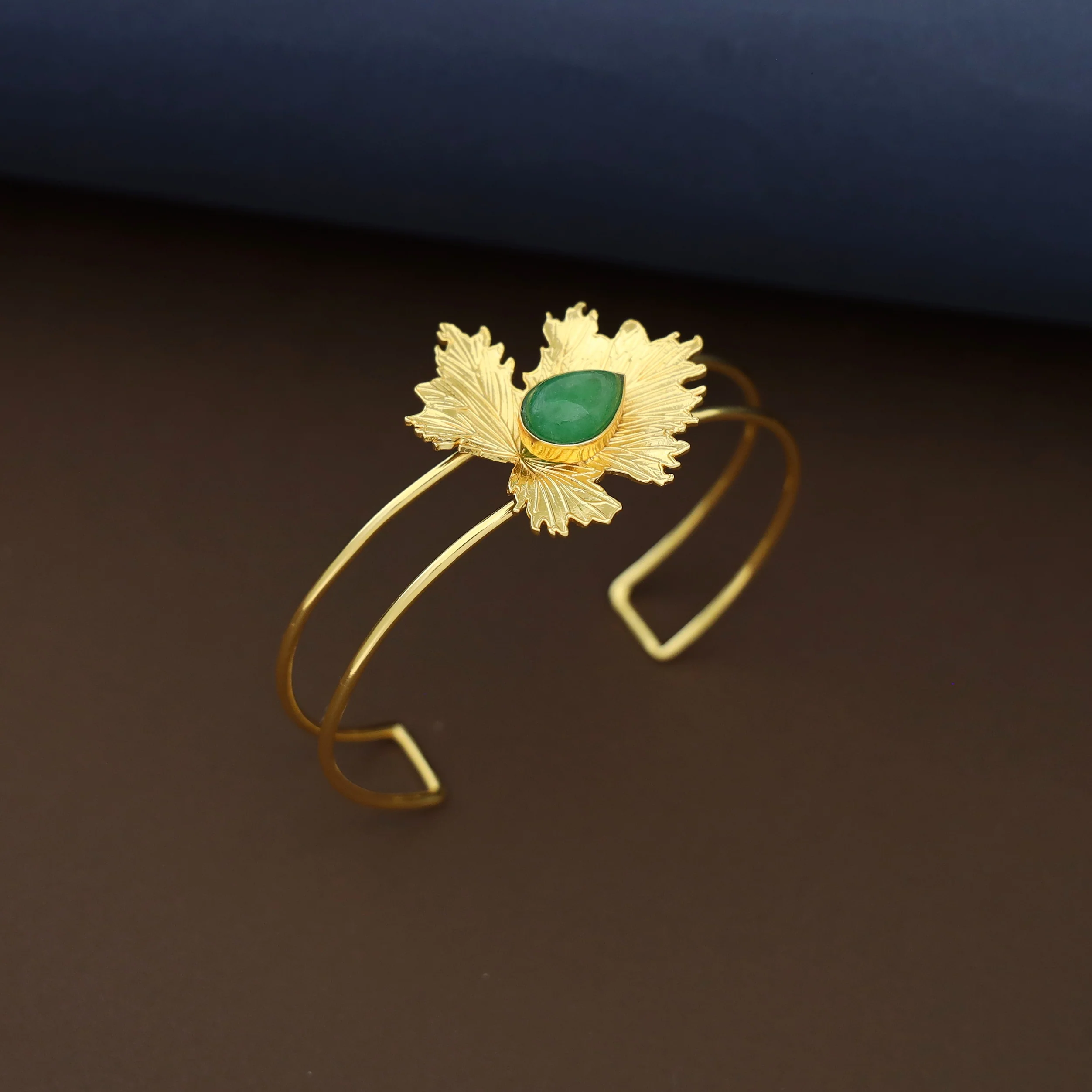 Clement Maple Leaf Natural Oval Stone Bracelet - Image 5