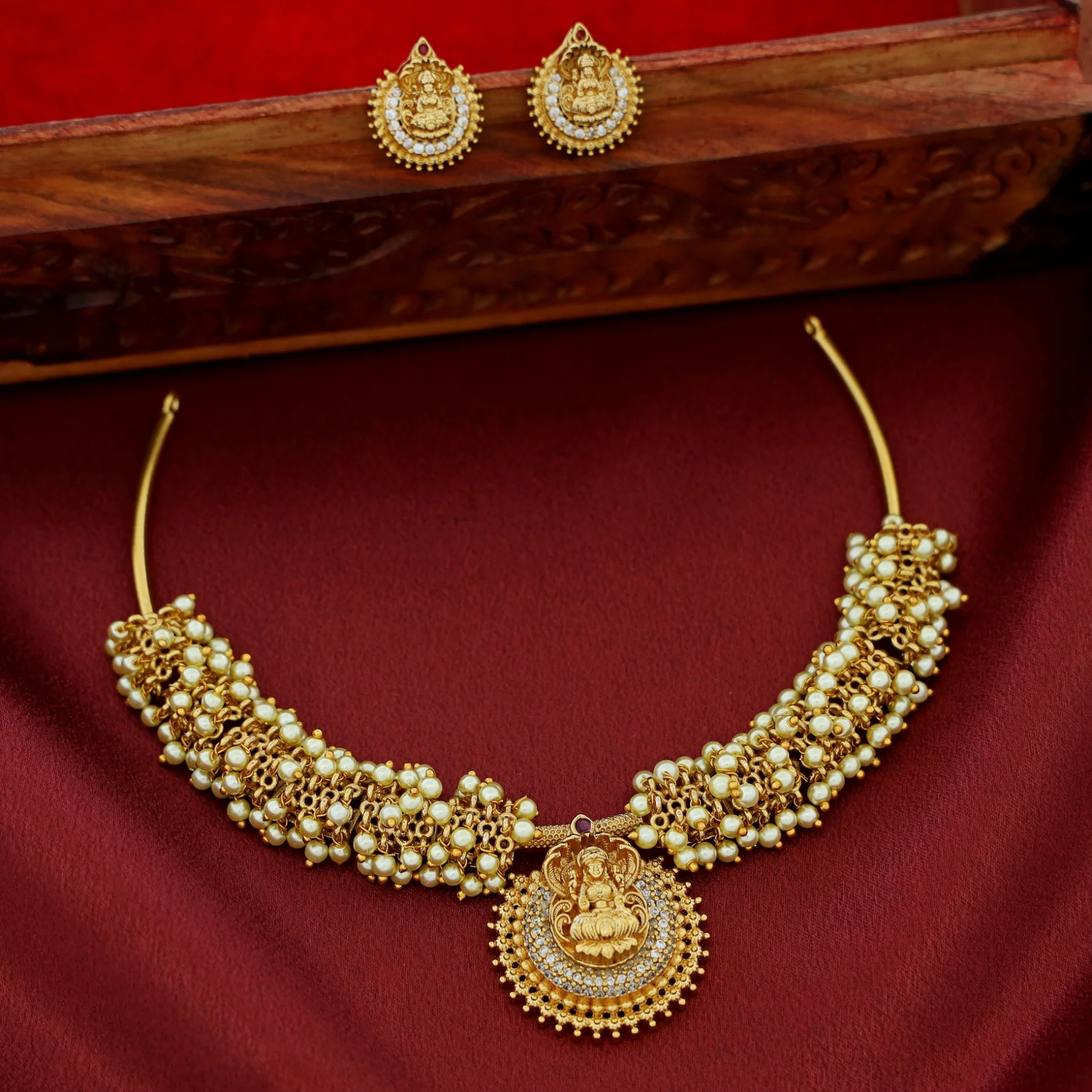 Bhamini Devi Cluster Pearl Short Neckpiece with Earring - Image 4