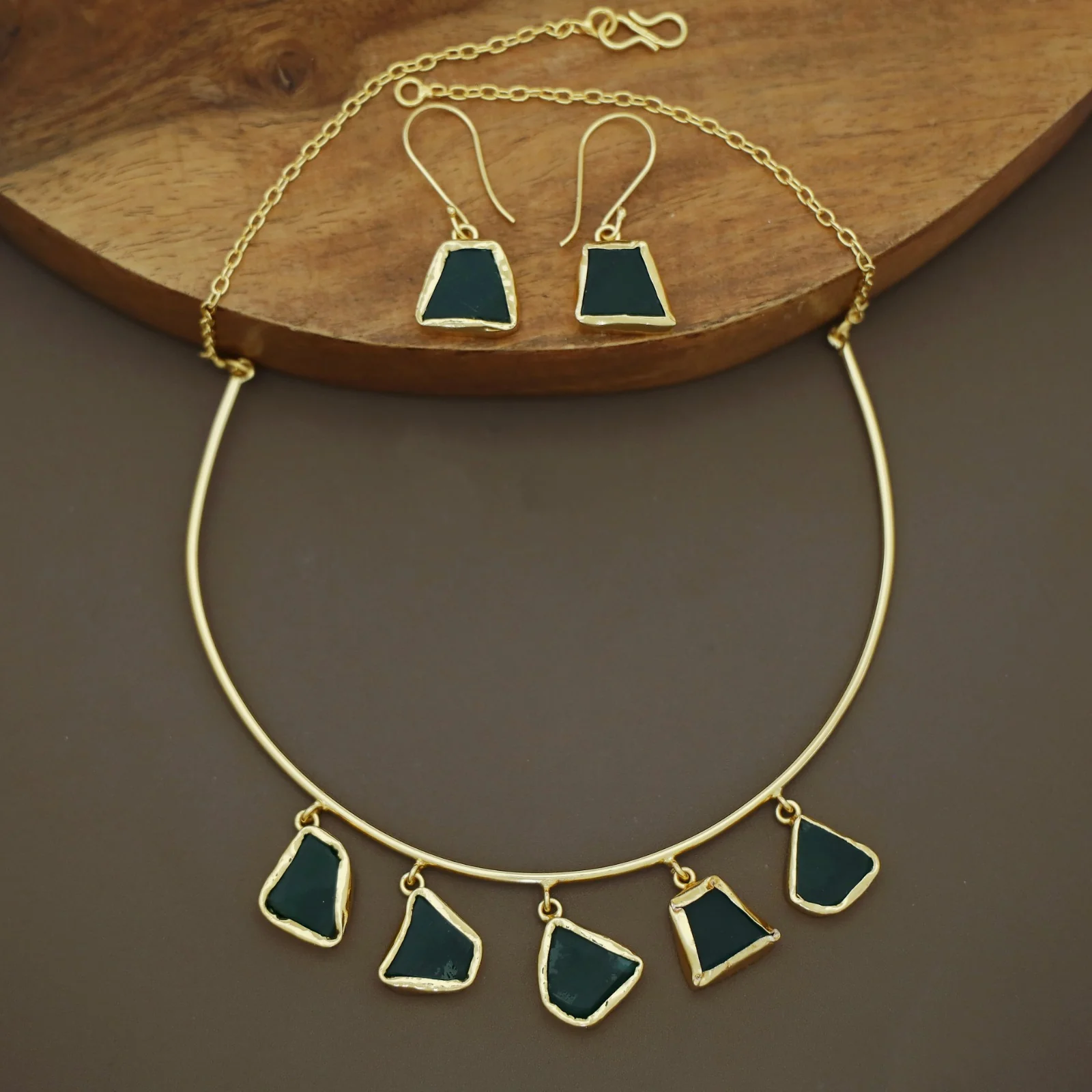 Colby 5 Raw Stone Neck Cuff With Drop - Image 23