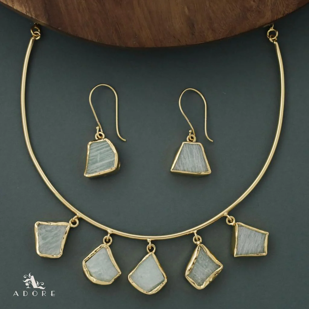 Colby 5 Raw Stone Neck Cuff With Drop - Image 7