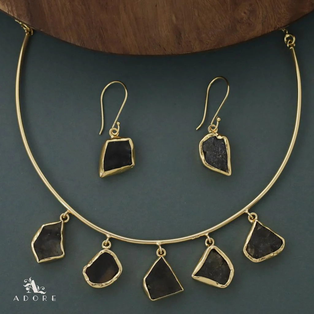Colby 5 Raw Stone Neck Cuff With Drop - Image 8