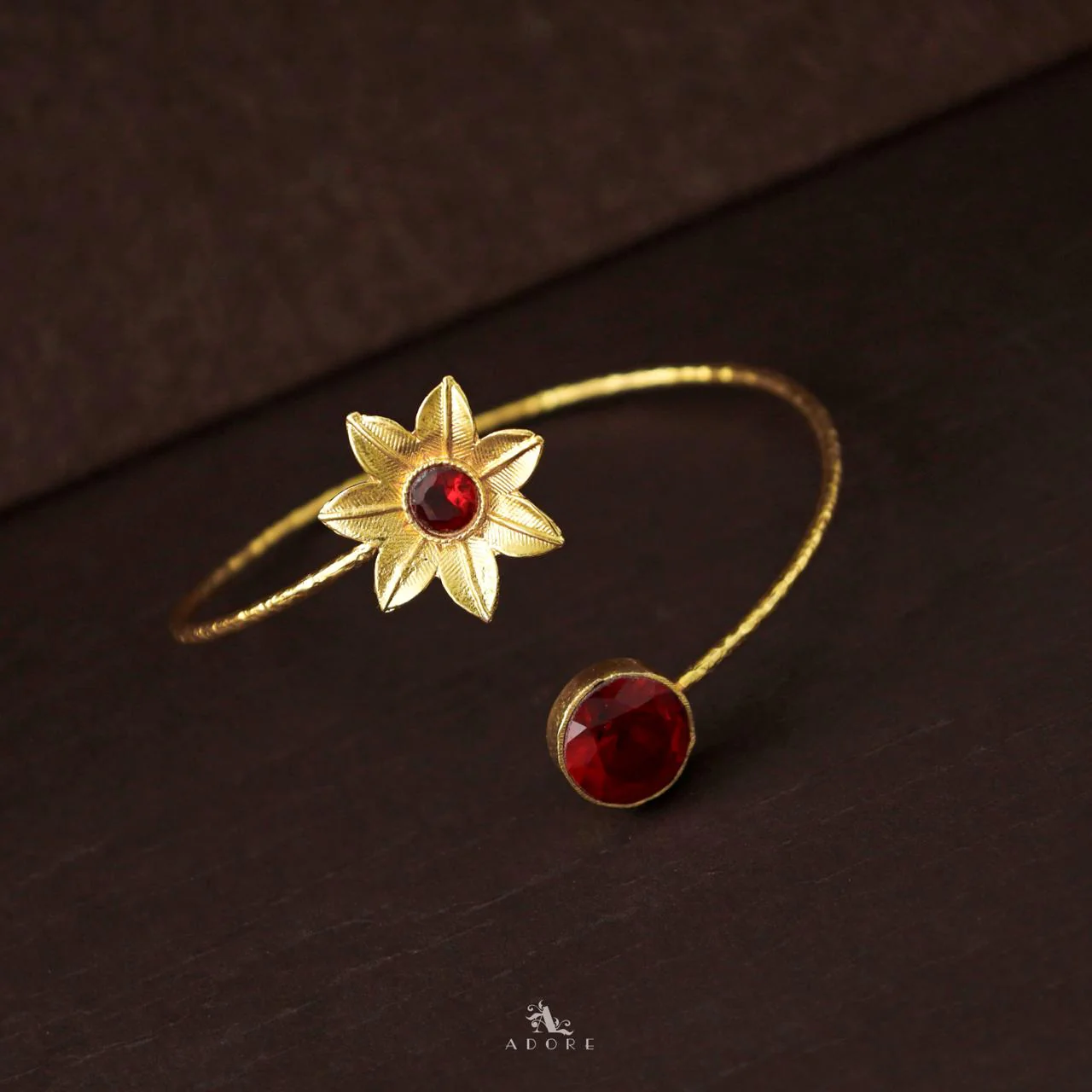 Aleka Glossy Flower Hammered Bangle - Image 4